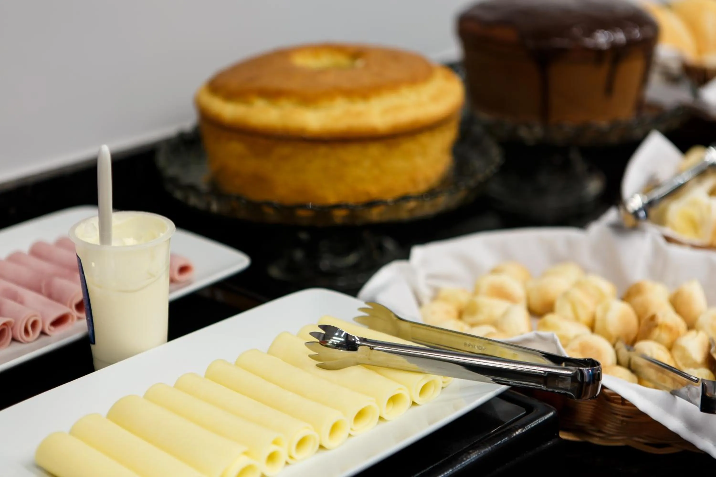 Breakfast in Dr. Marinho Apart Hotel