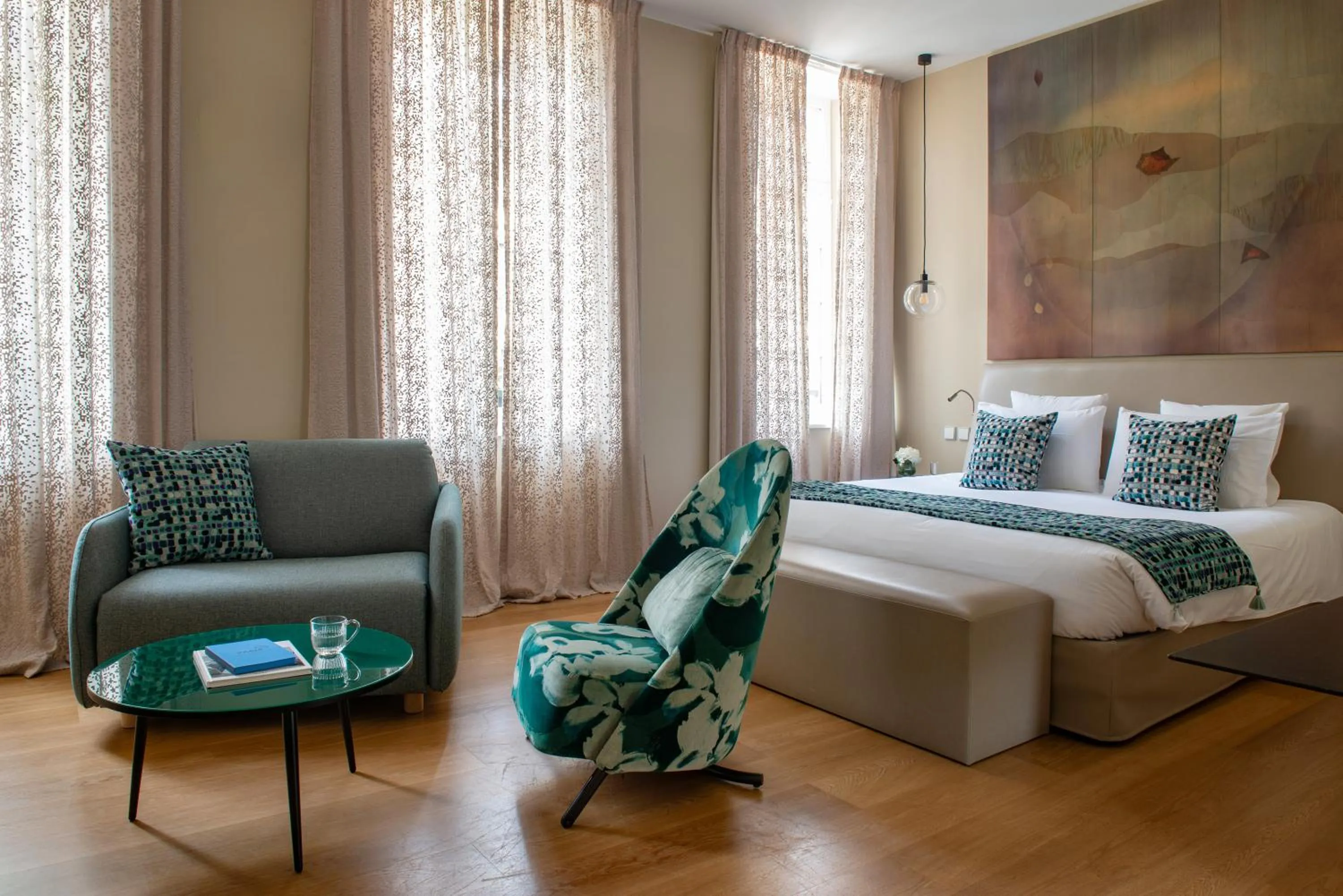 Photo of the whole room, Bed in Hotel & Spa REGENT PETITE FRANCE