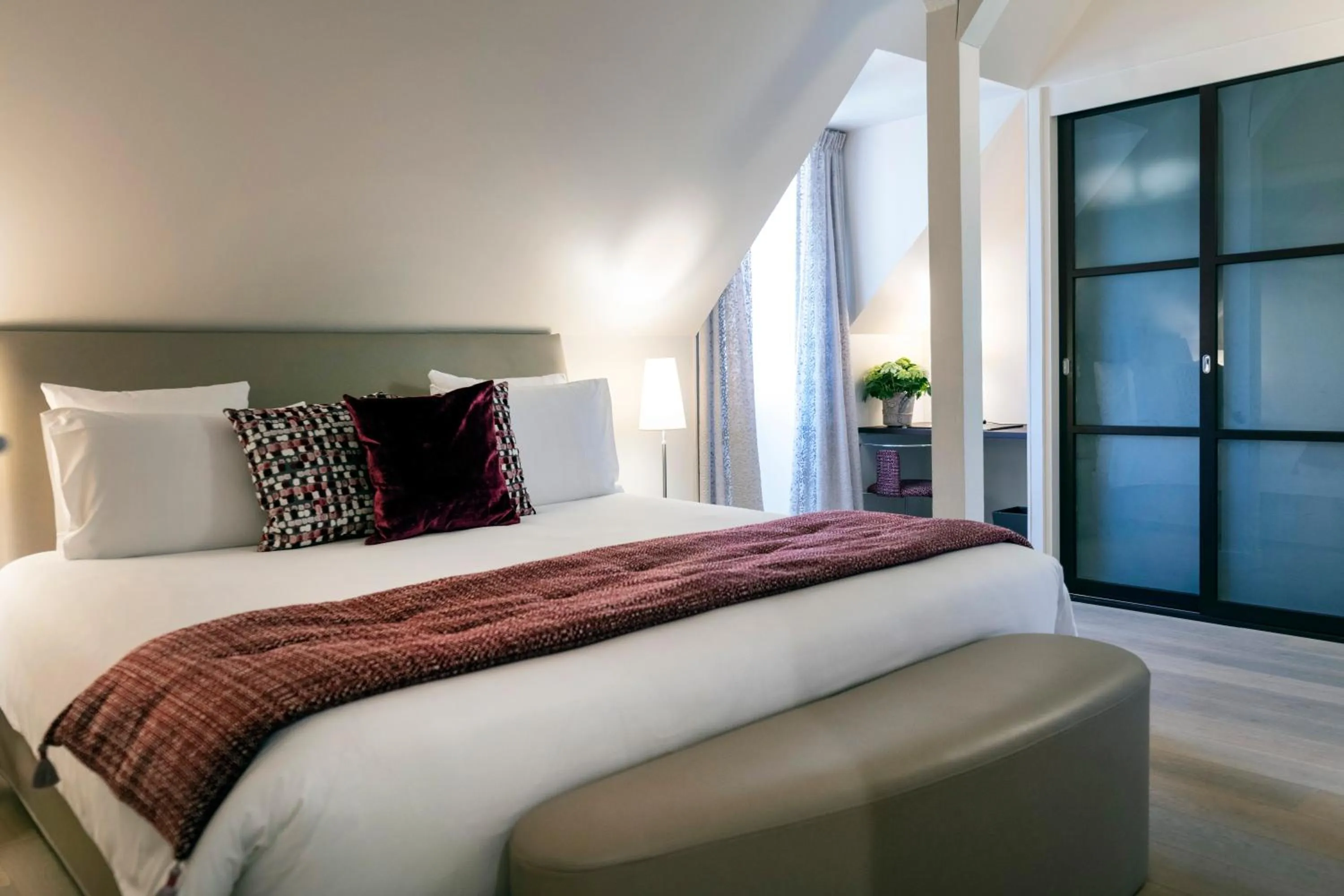 Bed in Hotel & Spa REGENT PETITE FRANCE