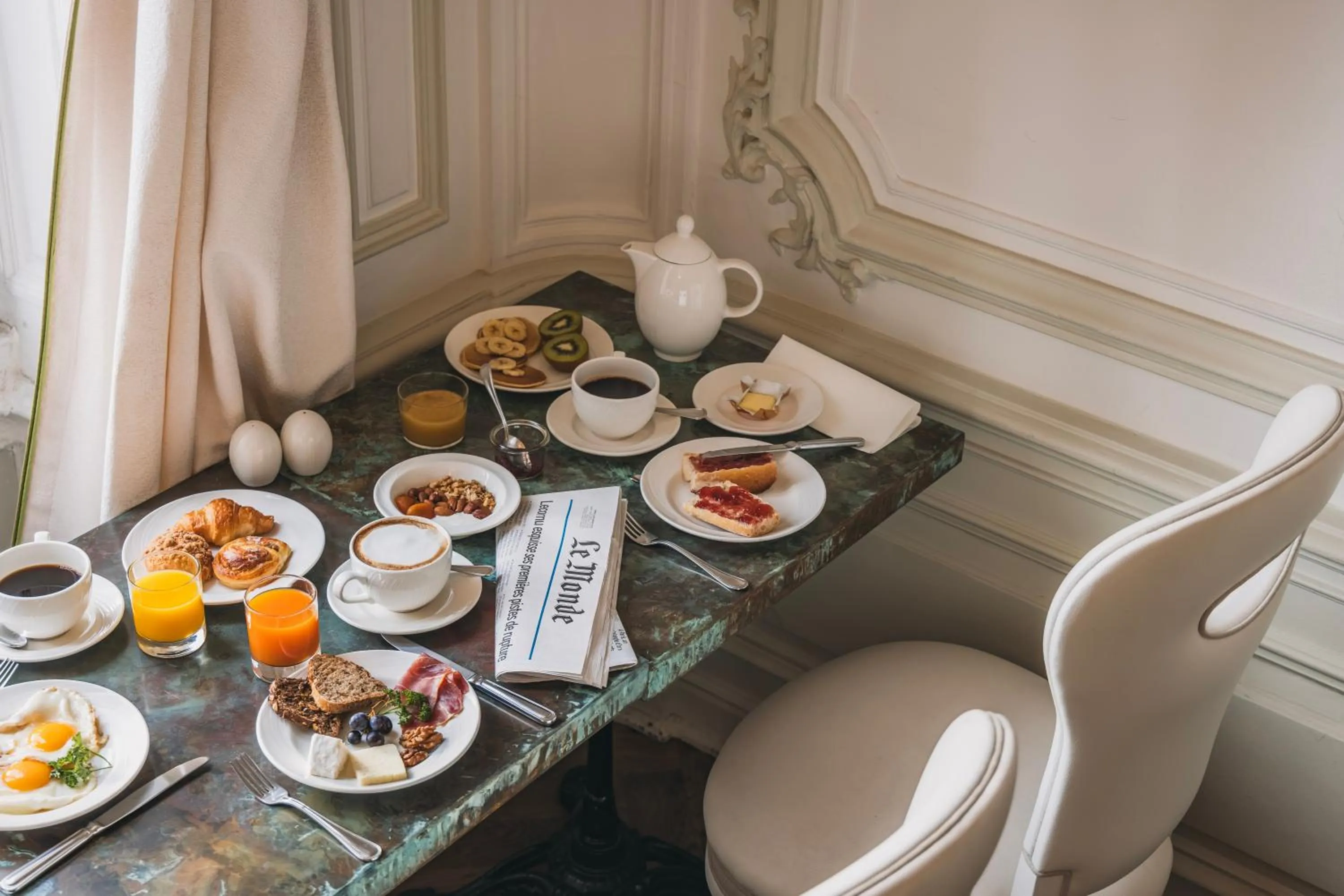 Breakfast in Hôtel Régent Contades