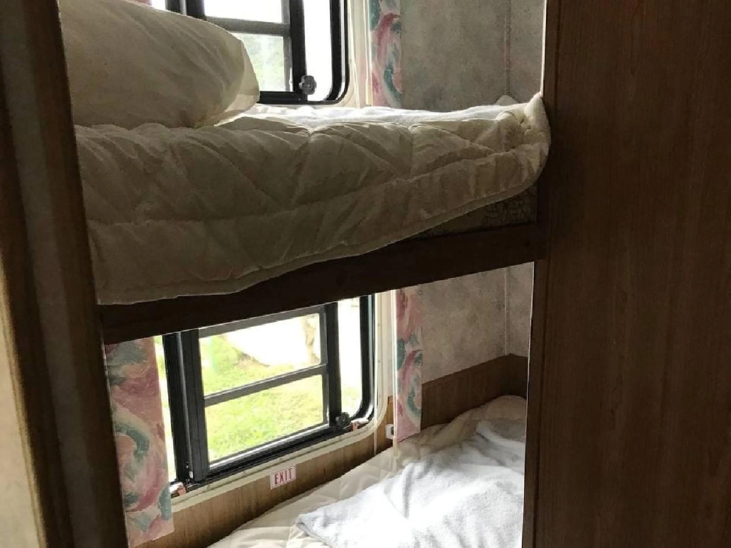 bunk bed, Bed in Sea Tiger Island Inn Shodoshima