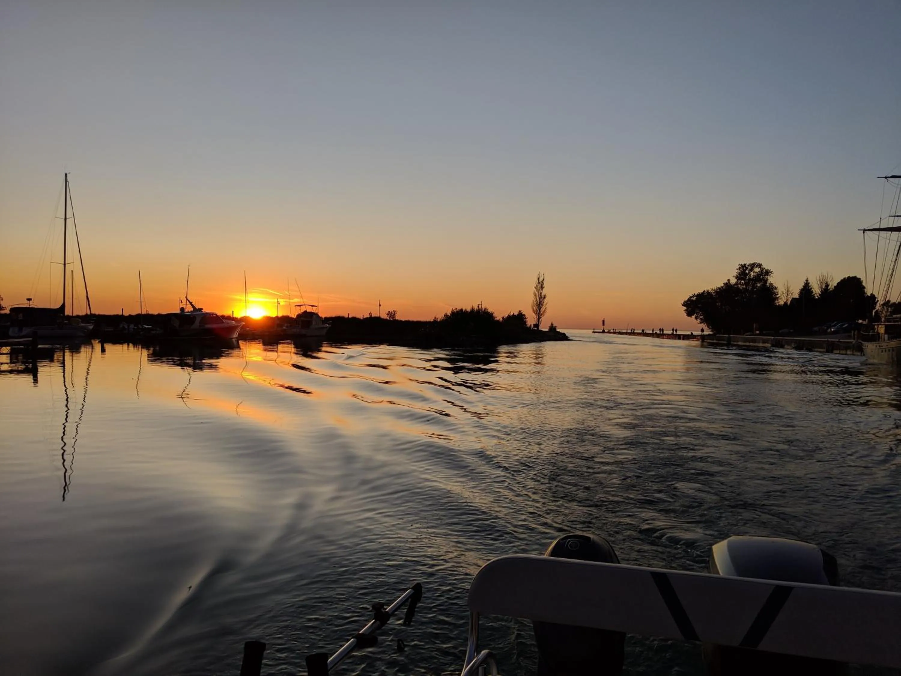 Natural landscape in Inn at the Harbour