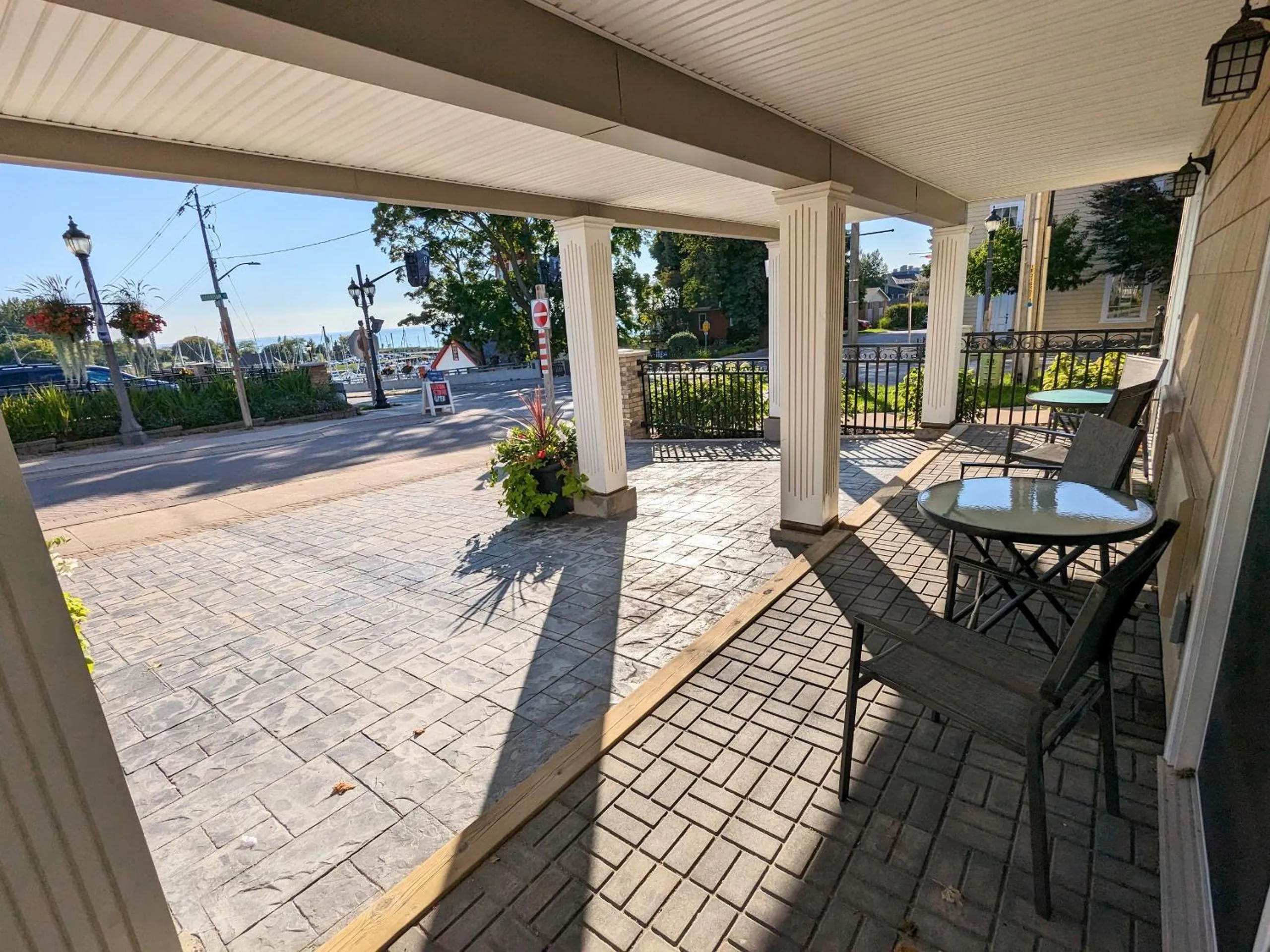 Patio in Inn at the Harbour