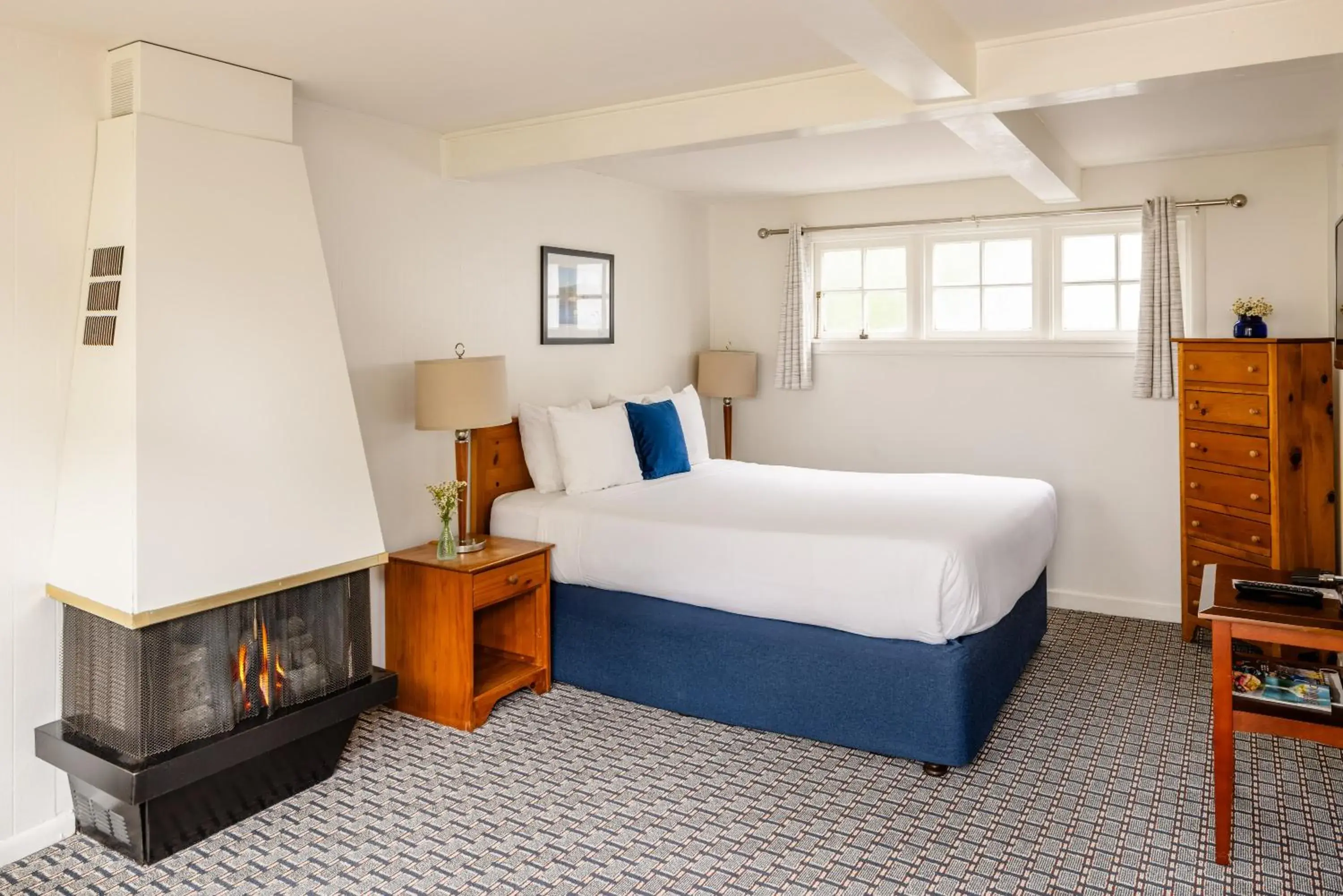 Queen Room with Garden View in Carmel Fireplace Inn Queen Room with Garden View in Carmel Fireplace Inn