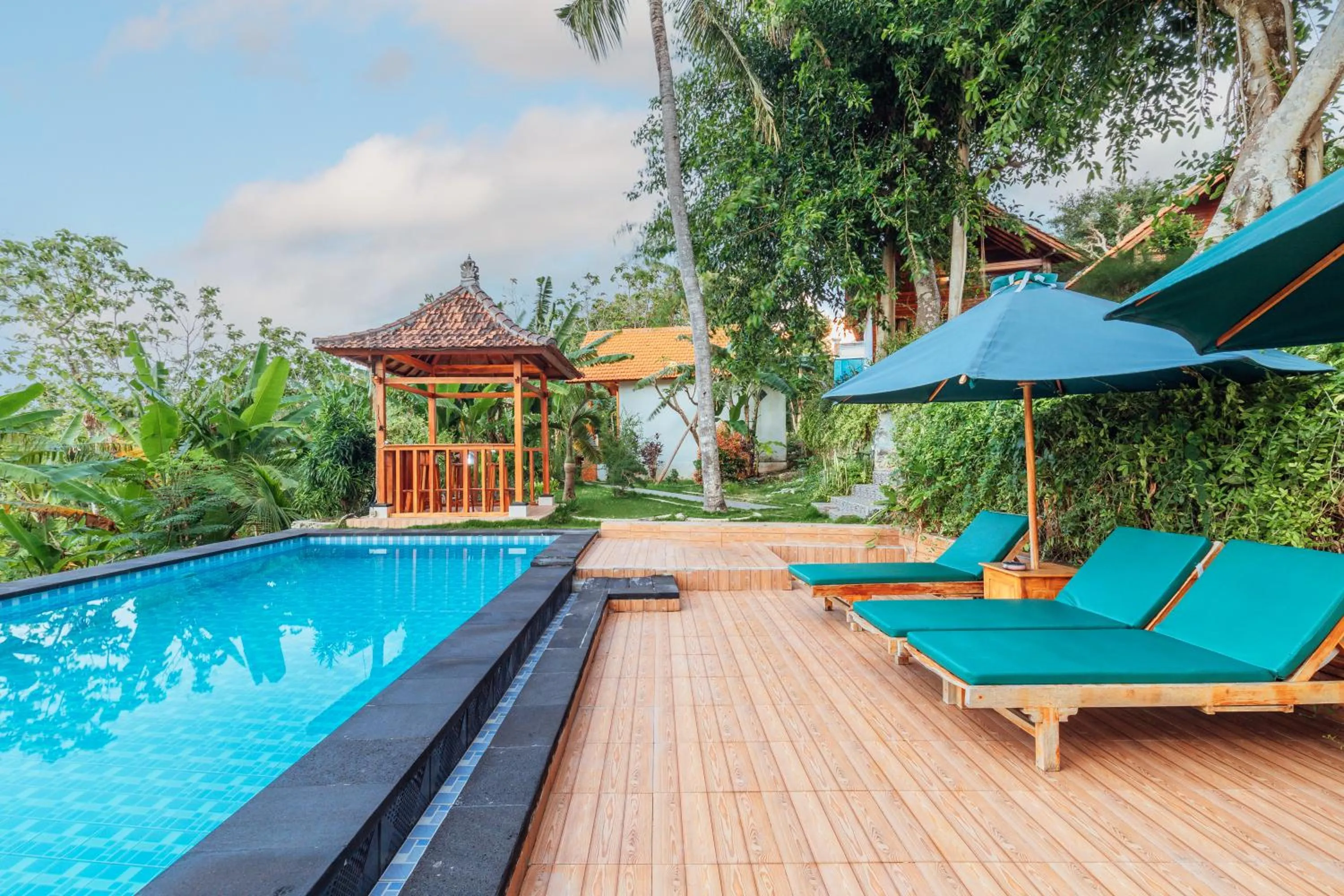 Day in Green Valley Bungalow