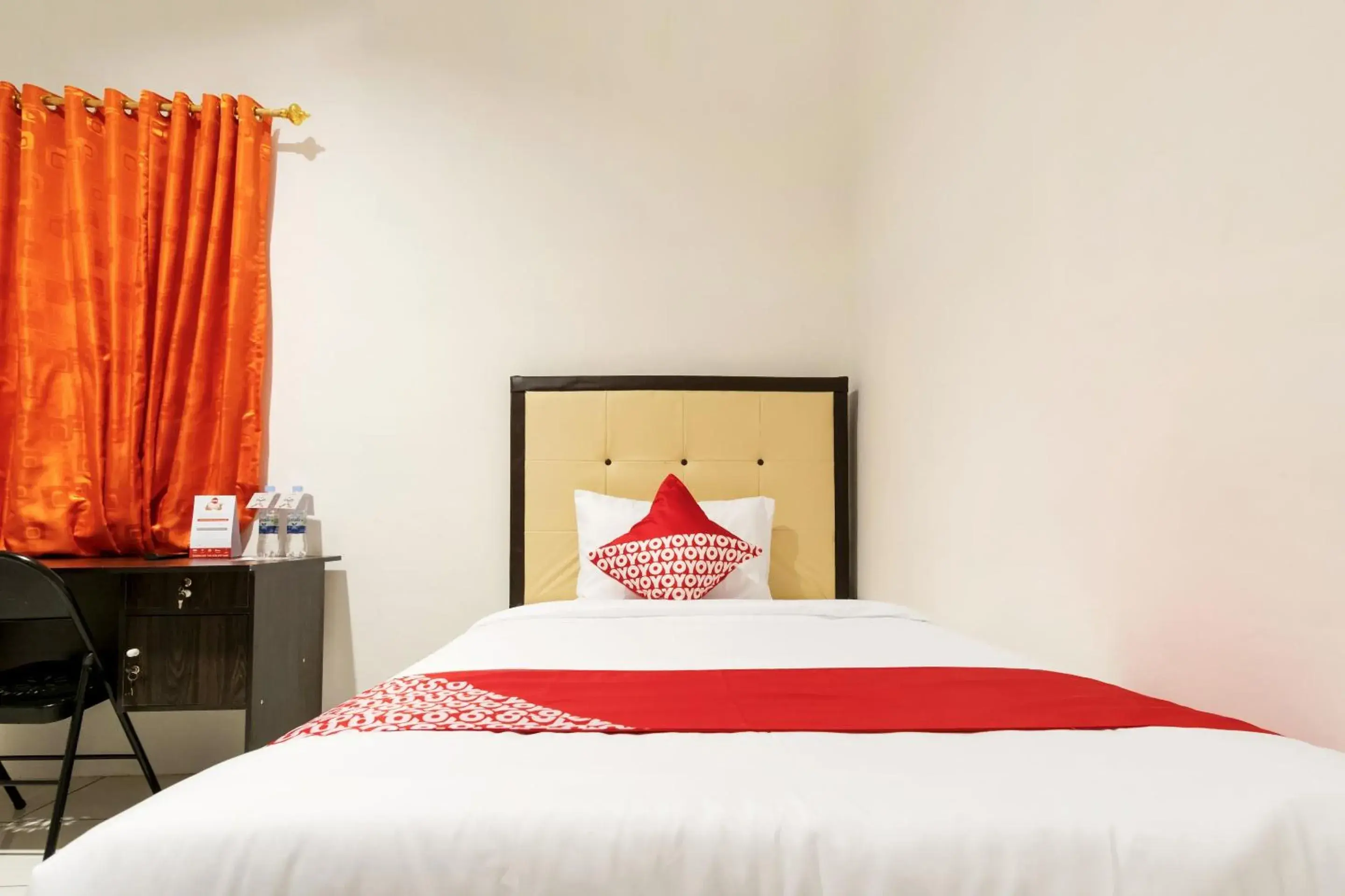 Bedroom, Bed in Hotel O Bakti Homestay Bedroom, Bed in Hotel O Bakti Homestay