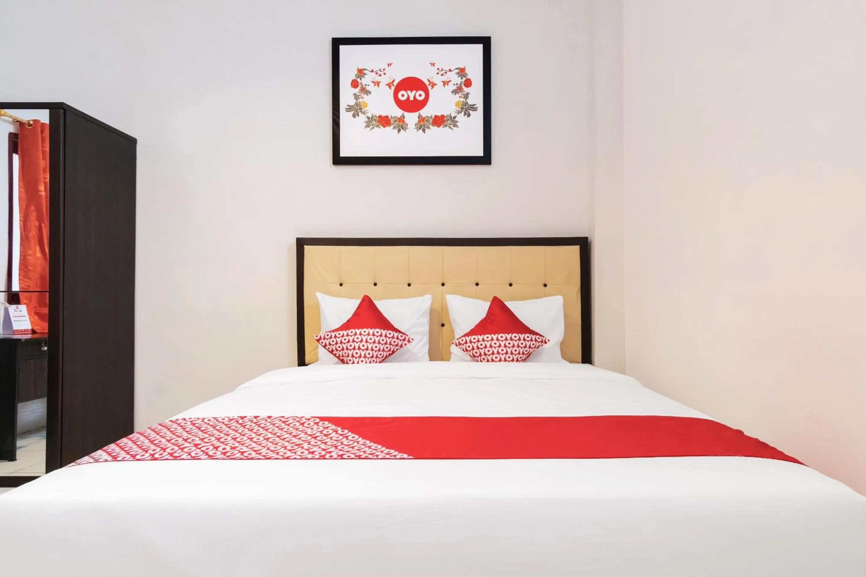 Bedroom, Bed in Hotel O Bakti Homestay