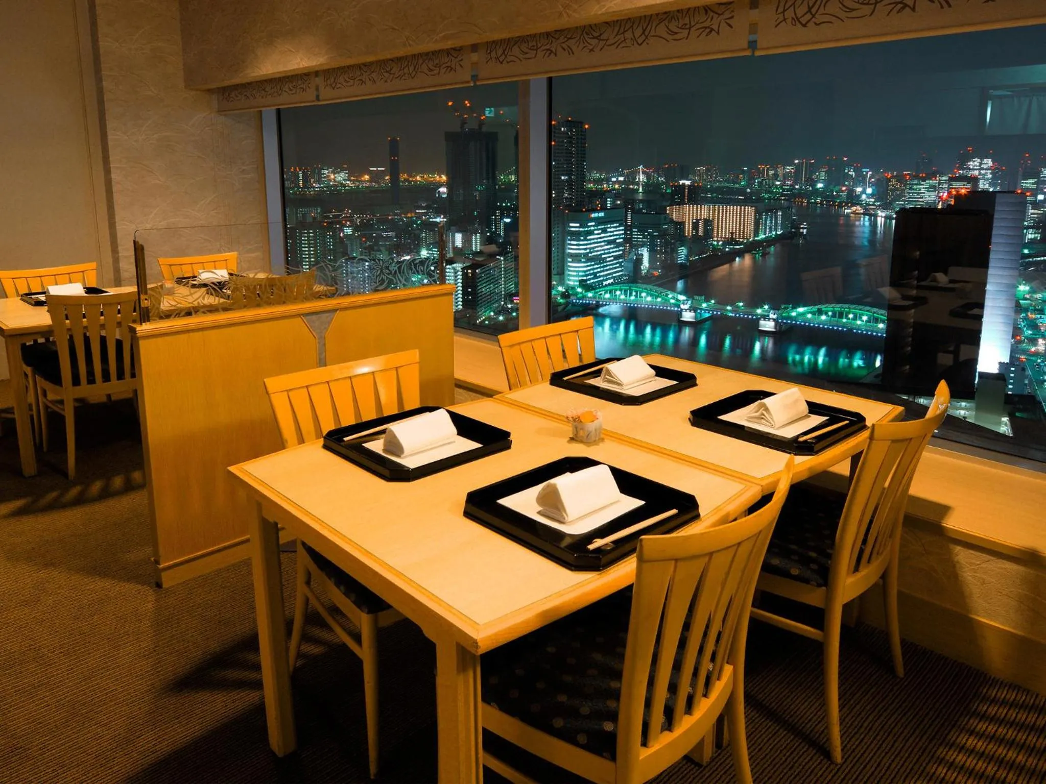 Restaurant/places to eat in Ginza Creston