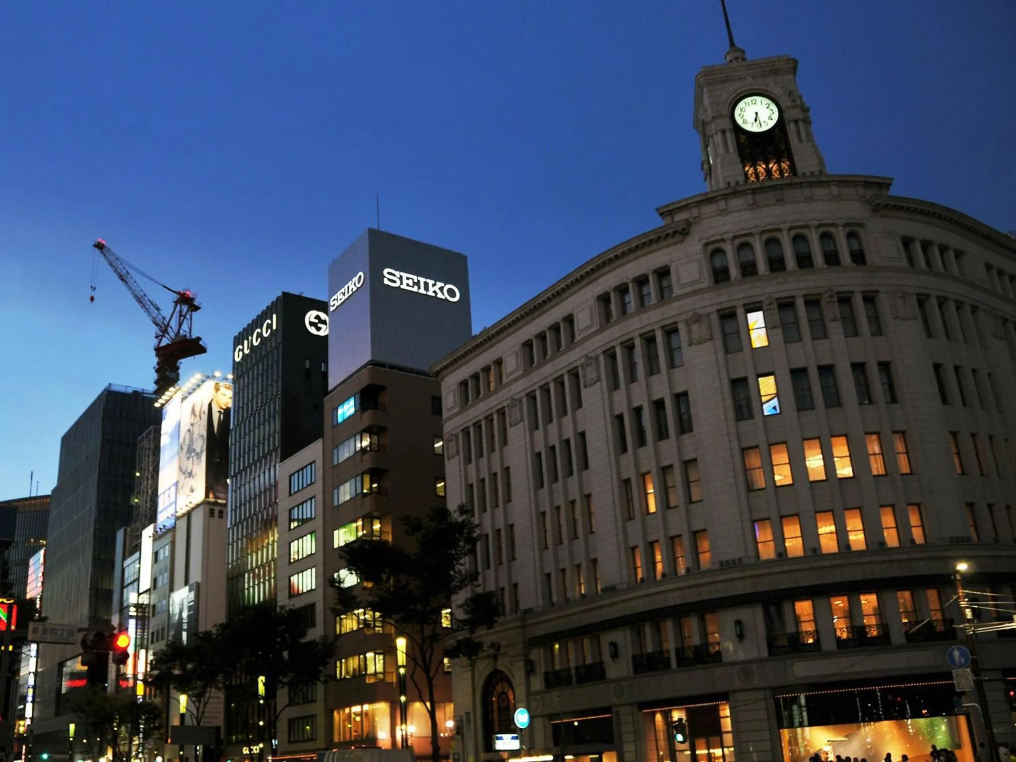 Nearby landmark in Ginza Creston