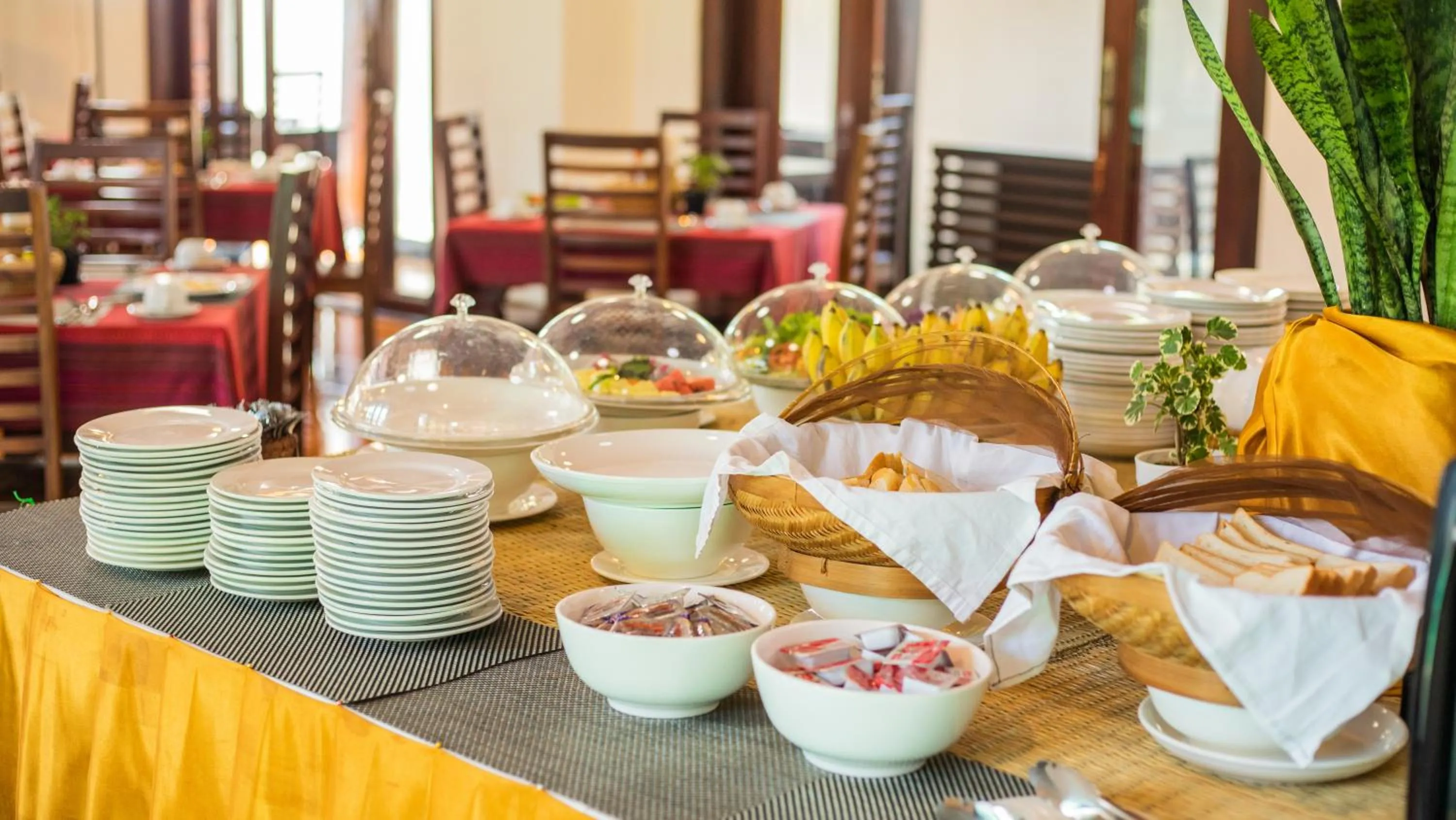 Restaurant/places to eat in Treasure Hotel Laos