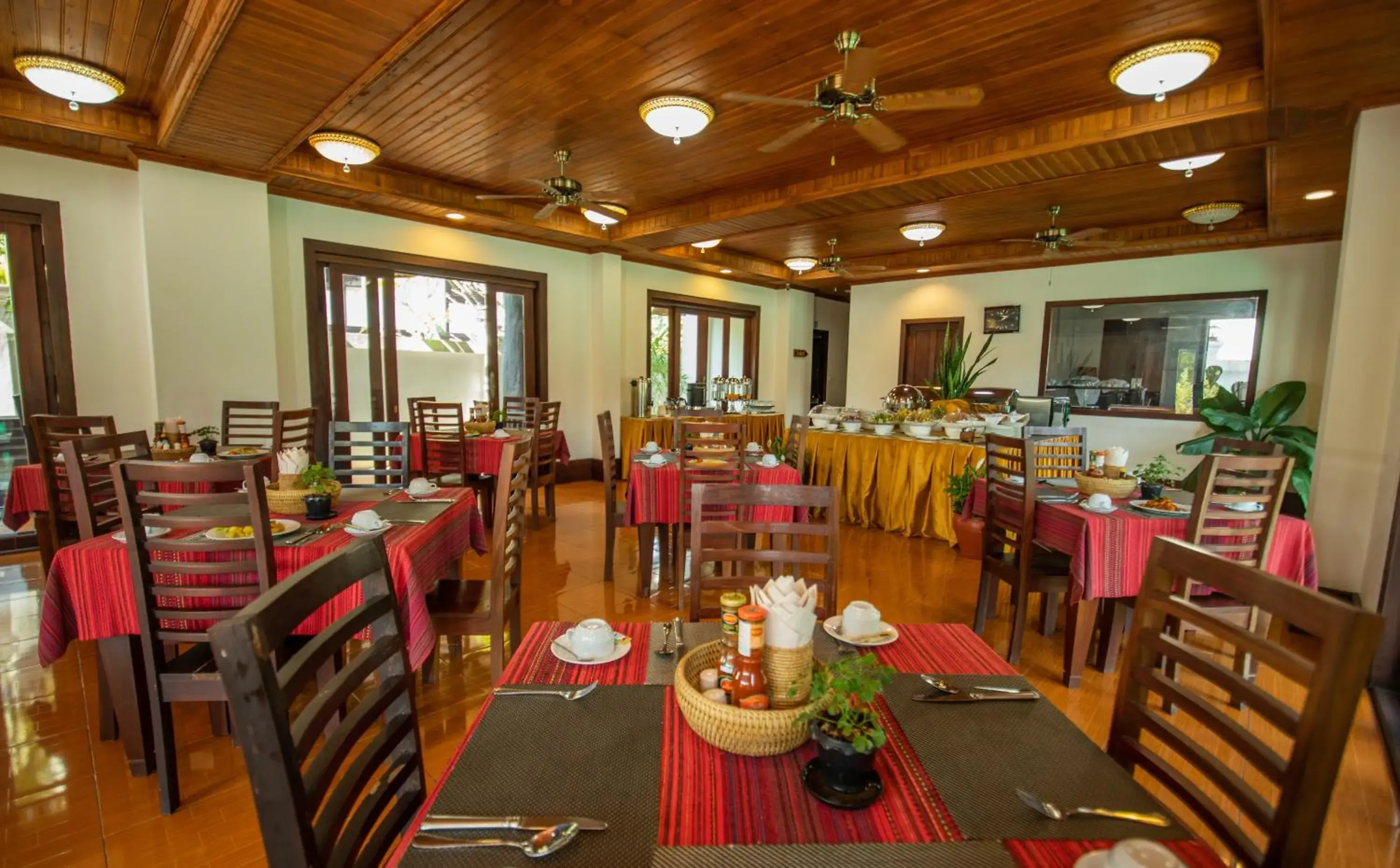 Restaurant/places to eat in Treasure Hotel Laos Restaurant/places to eat in Treasure Hotel Laos