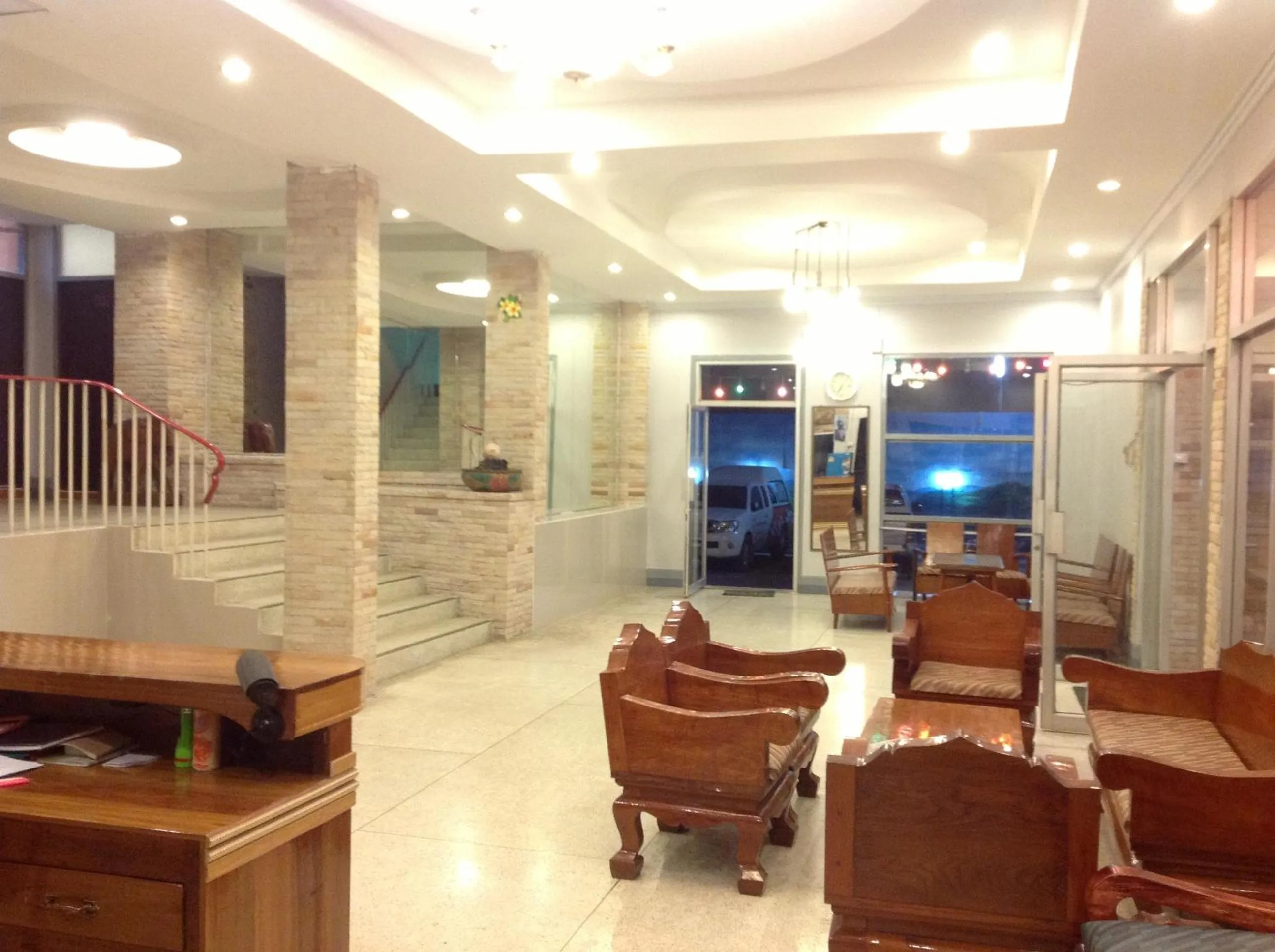 Lobby or reception in Mitaree Hotel 1