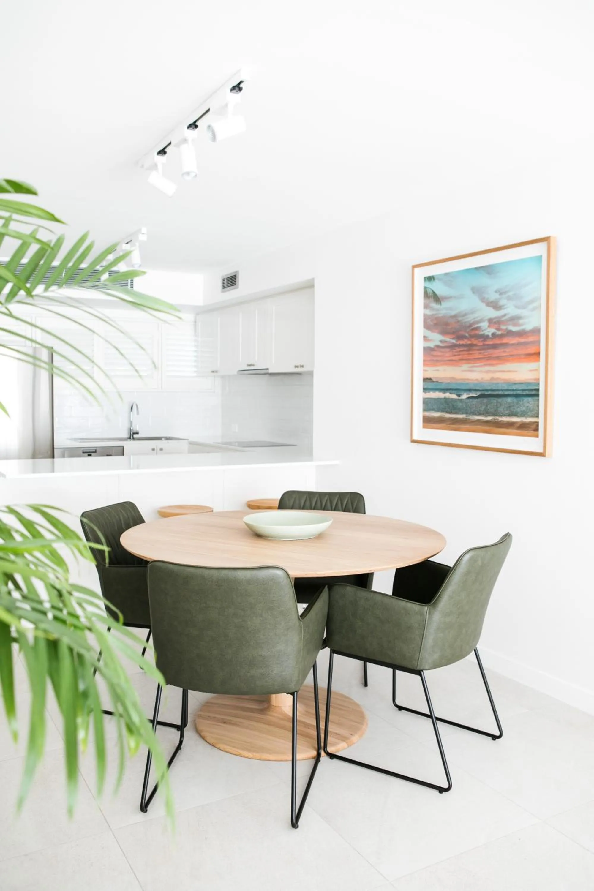 Dining area in Aqua Linea