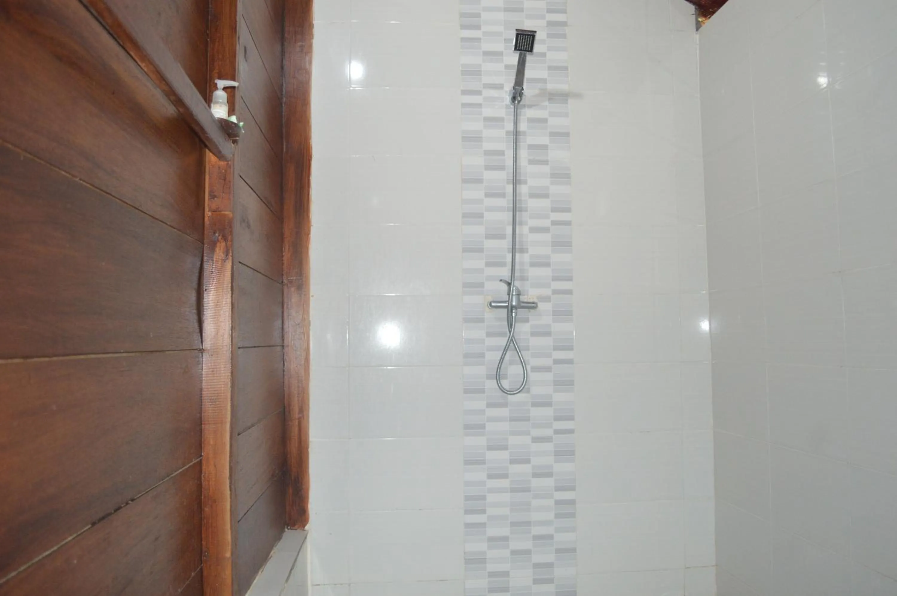 Bathroom in Nyuh Gading Bungalow Nusa Penida