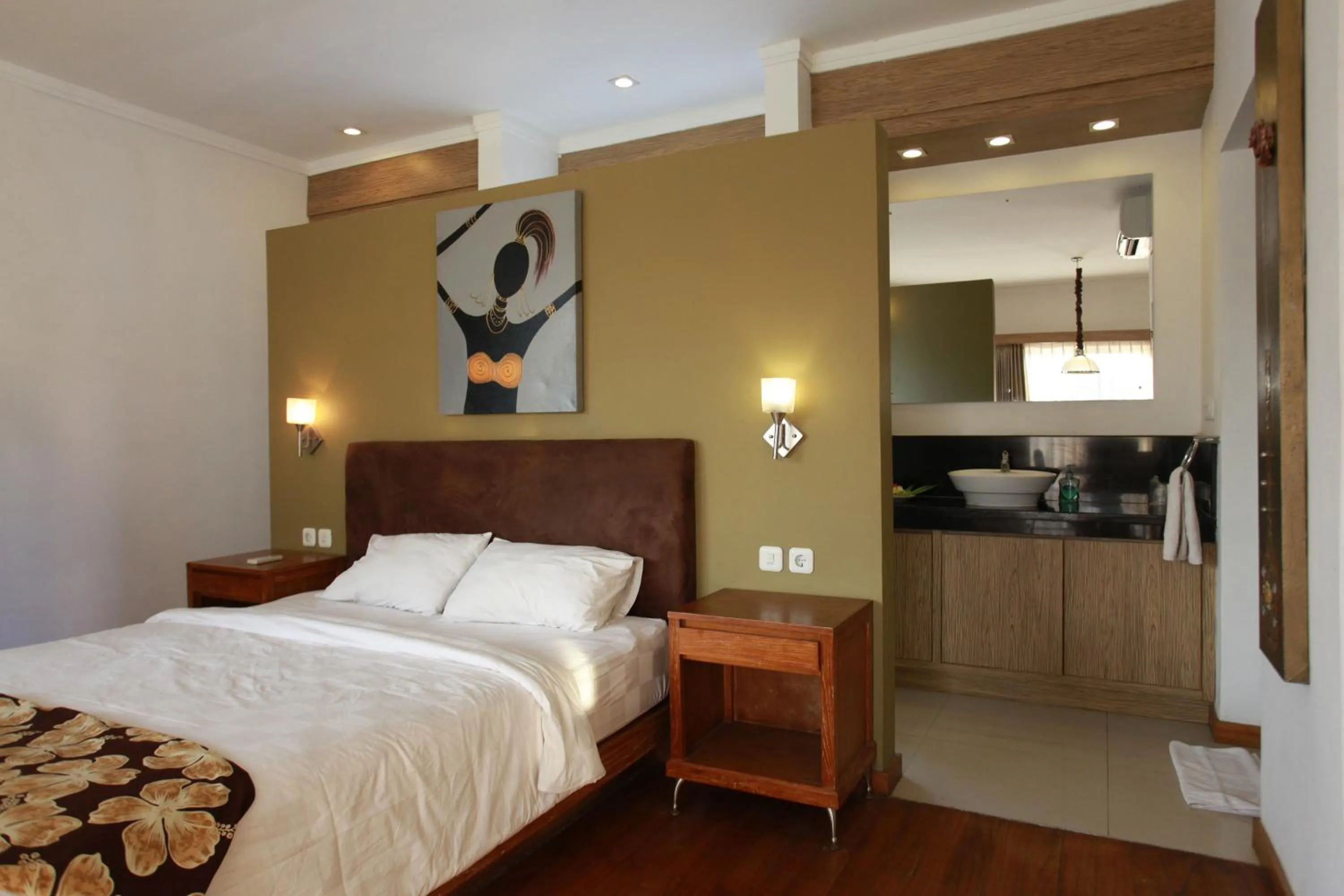 Photo of the whole room, Bed in Ocean View Residence