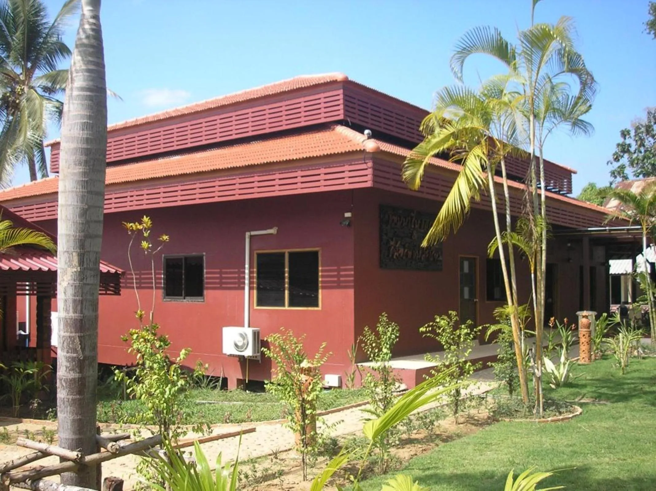 Property building in Tamarind Grand Resort Mae Sariang