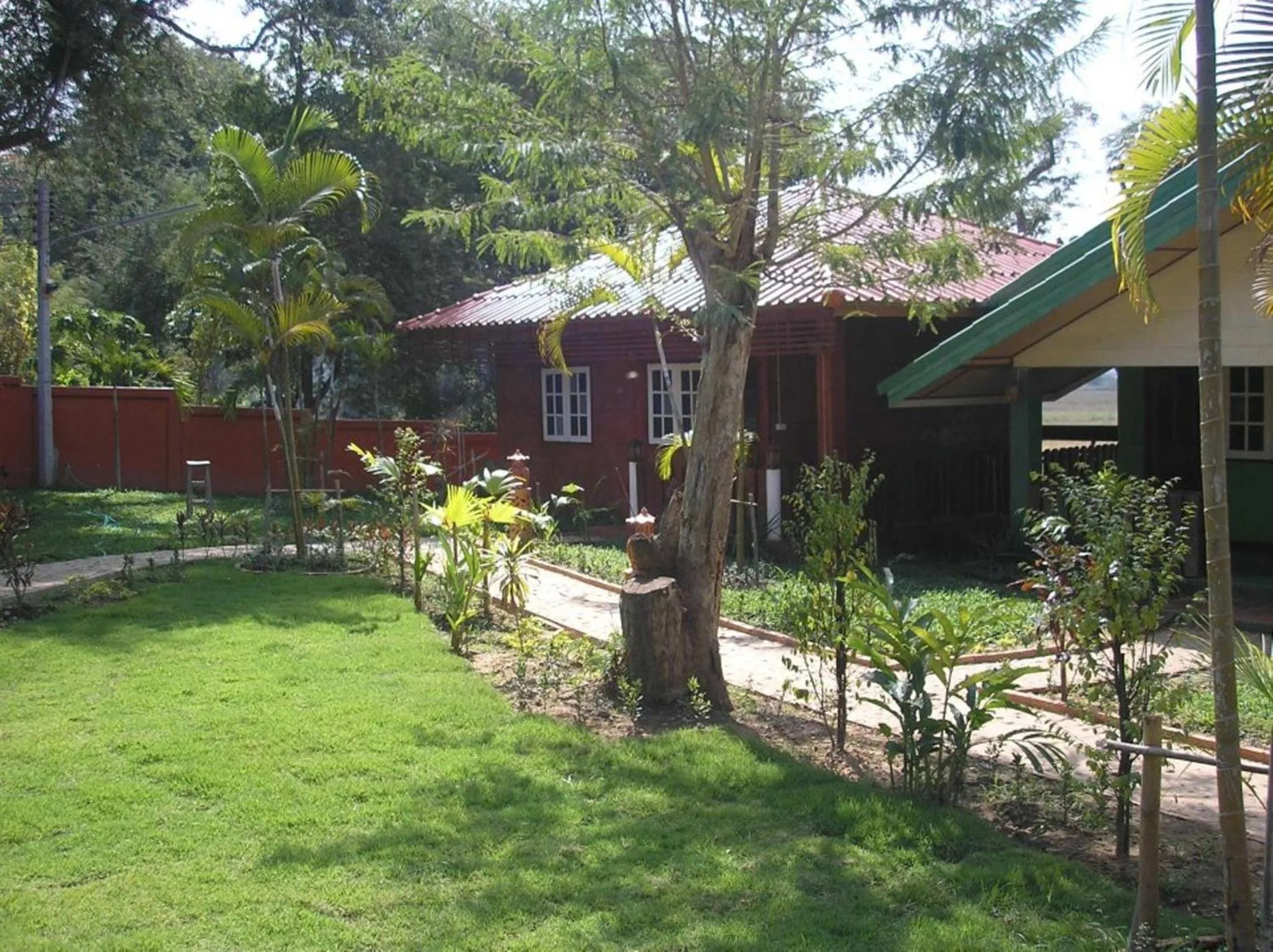 Property building in Tamarind Grand Resort Mae Sariang