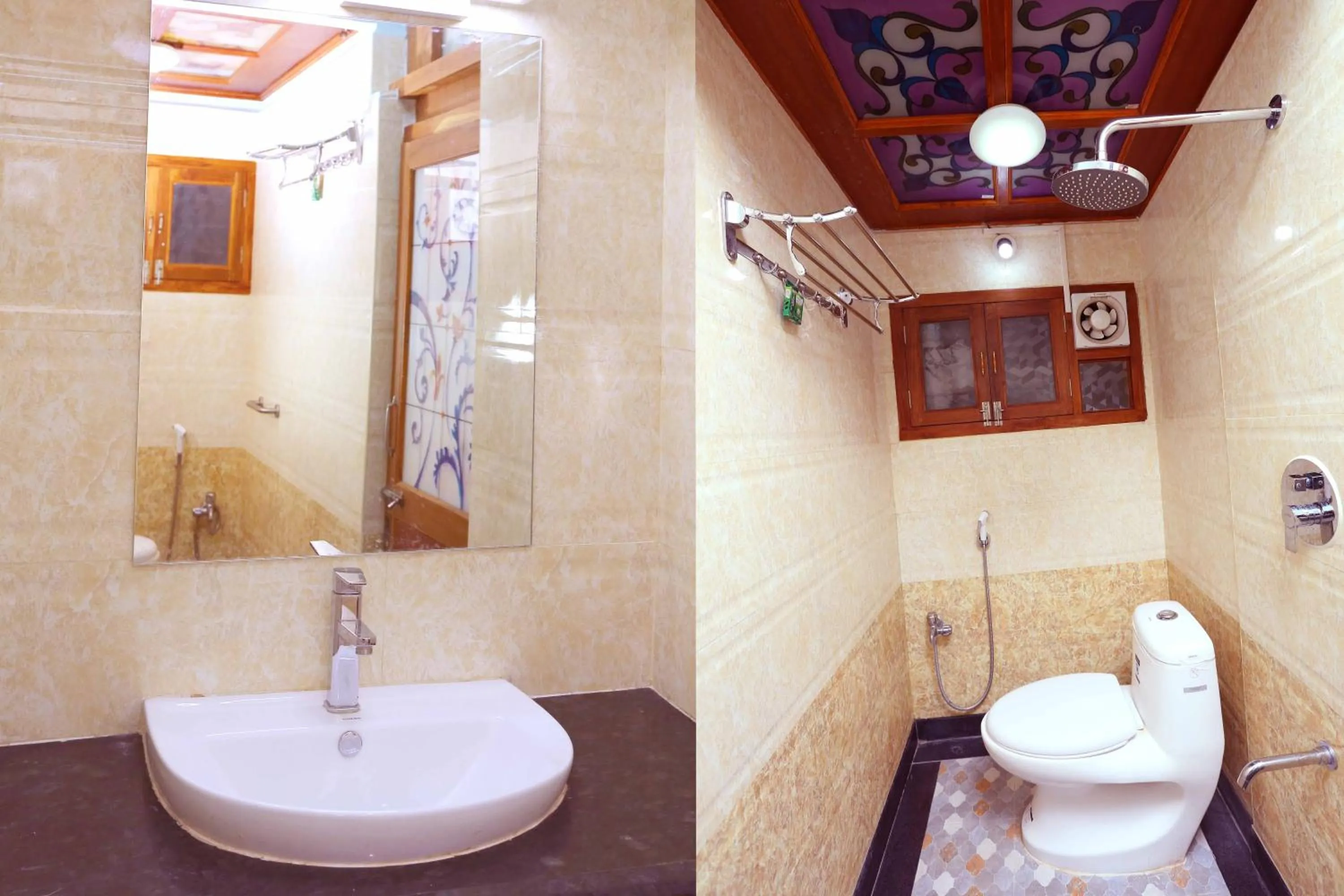 Bathroom in Hotel Shri Swarna's Palace - A Business Class Hotel