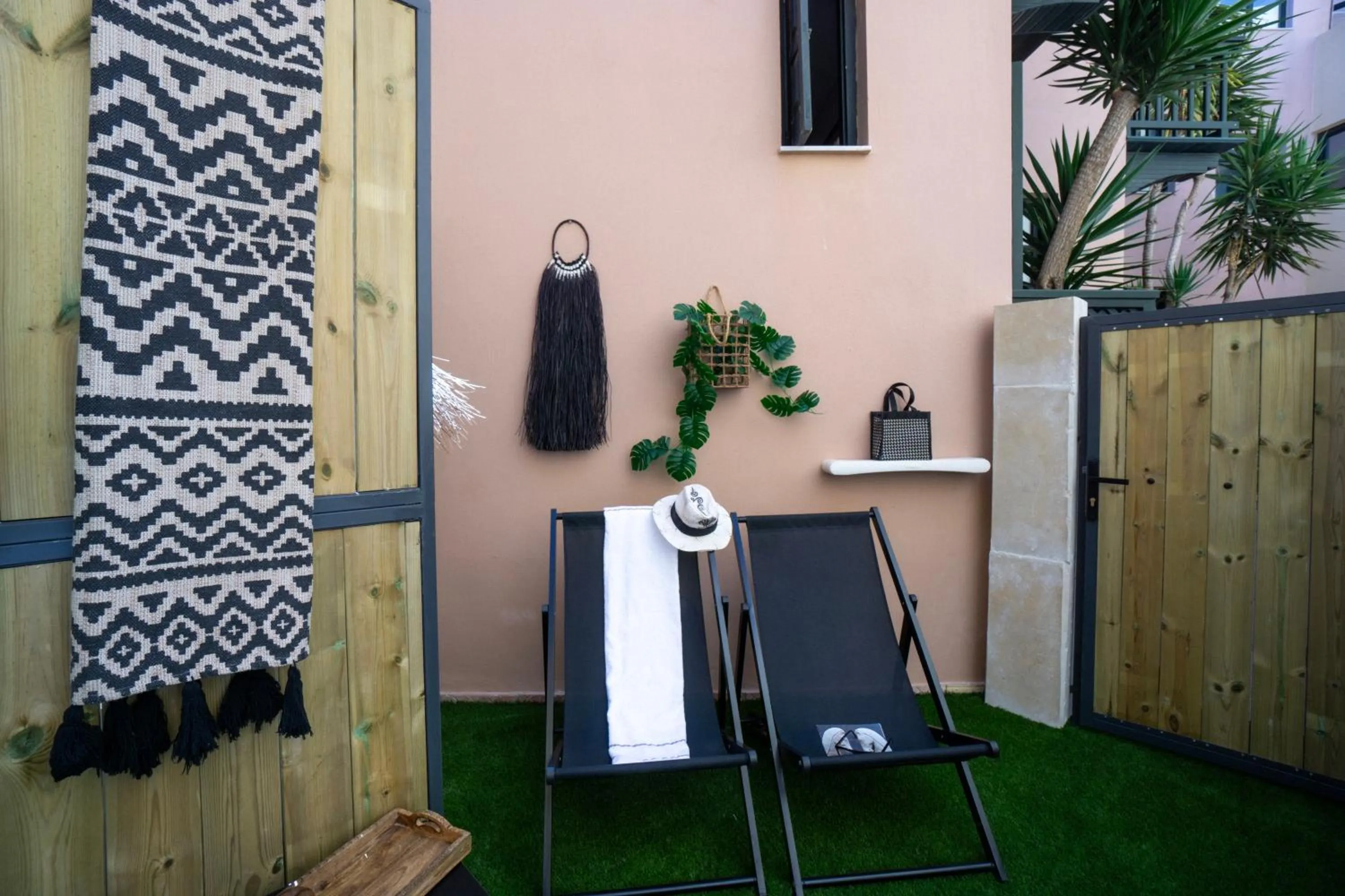 Garden in Ink Hotels House of Europe