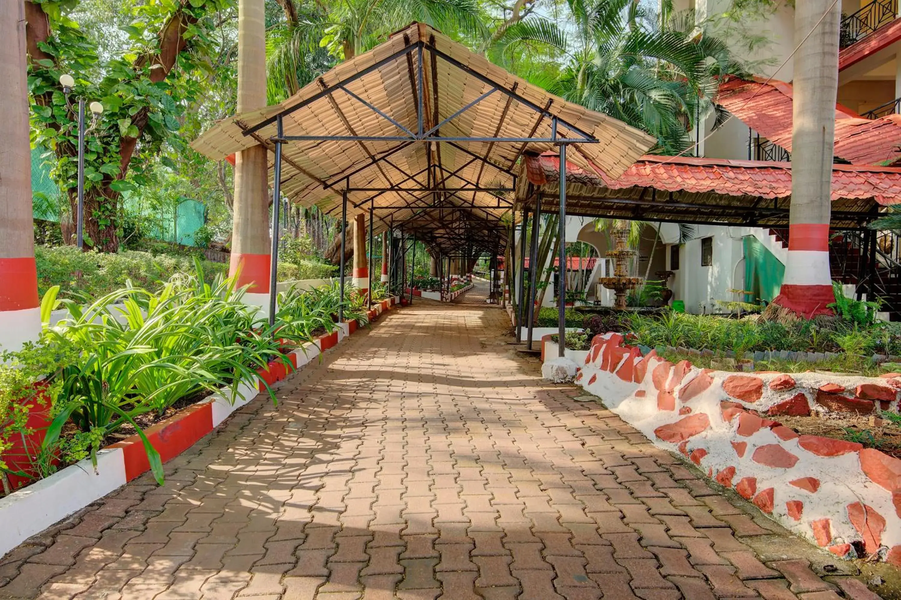 Facade/entrance in Khanvel Resort Facade/entrance in Khanvel Resort