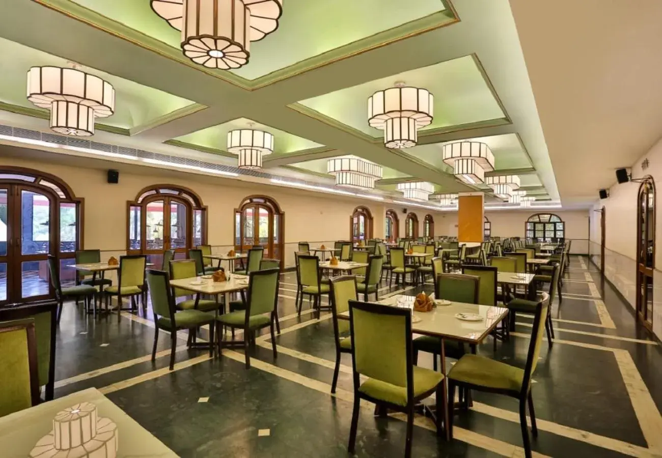 Restaurant/places to eat in Khanvel Resort Restaurant/places to eat in Khanvel Resort