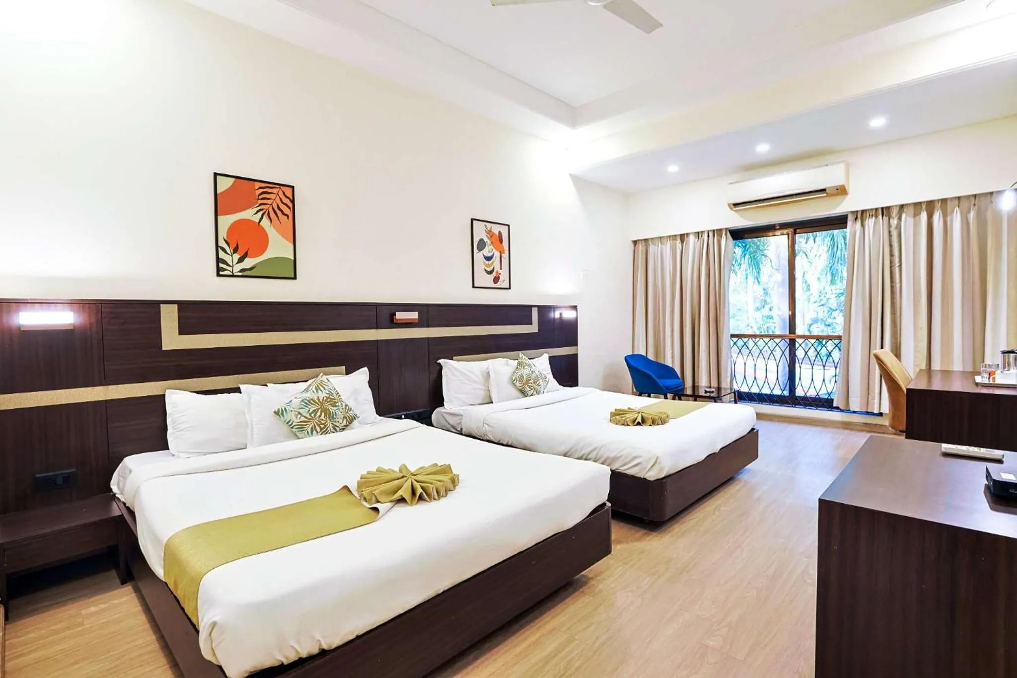 Bed in Khanvel Resort