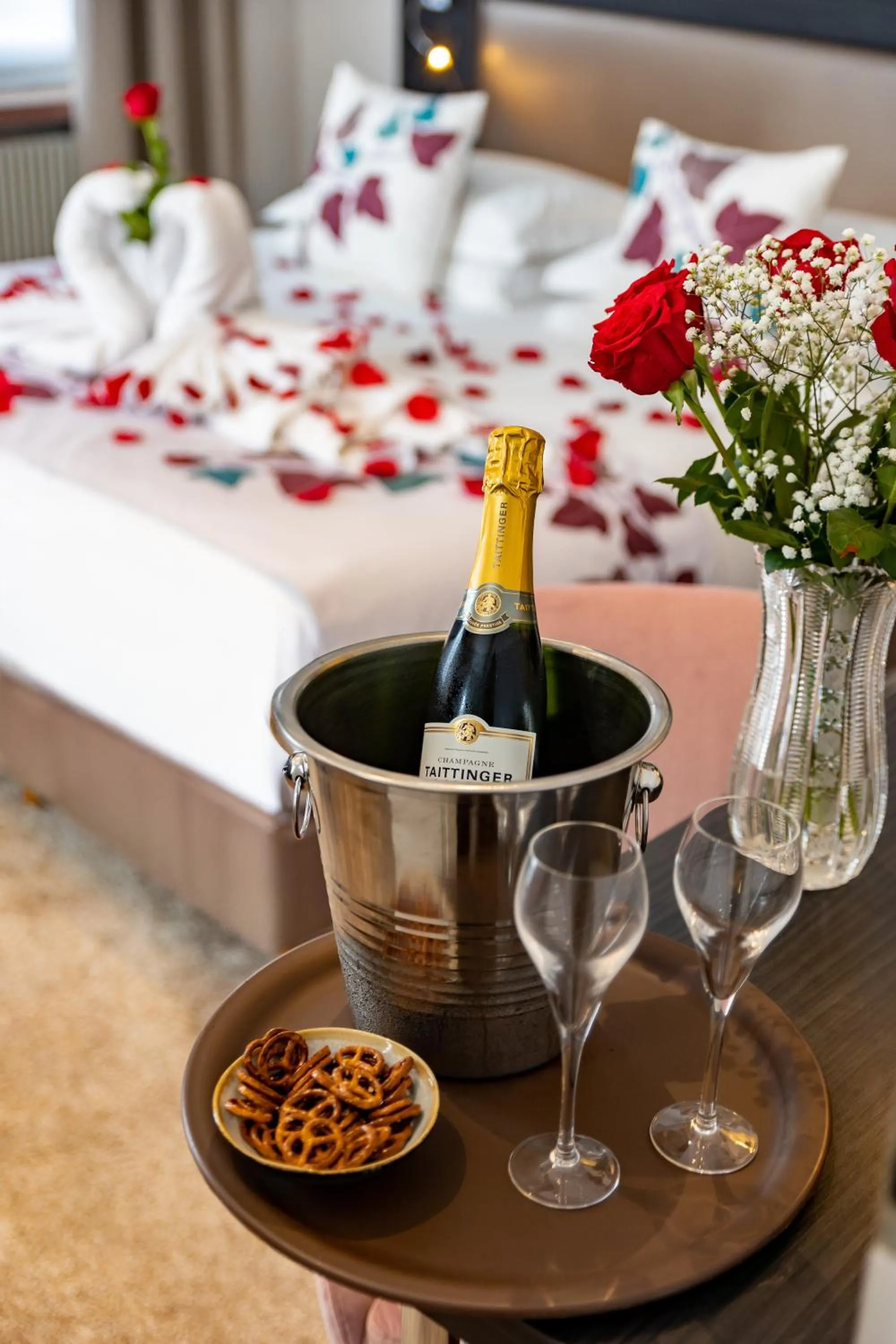 Drinks, Bed in Best Western Plus Monopole Métropole