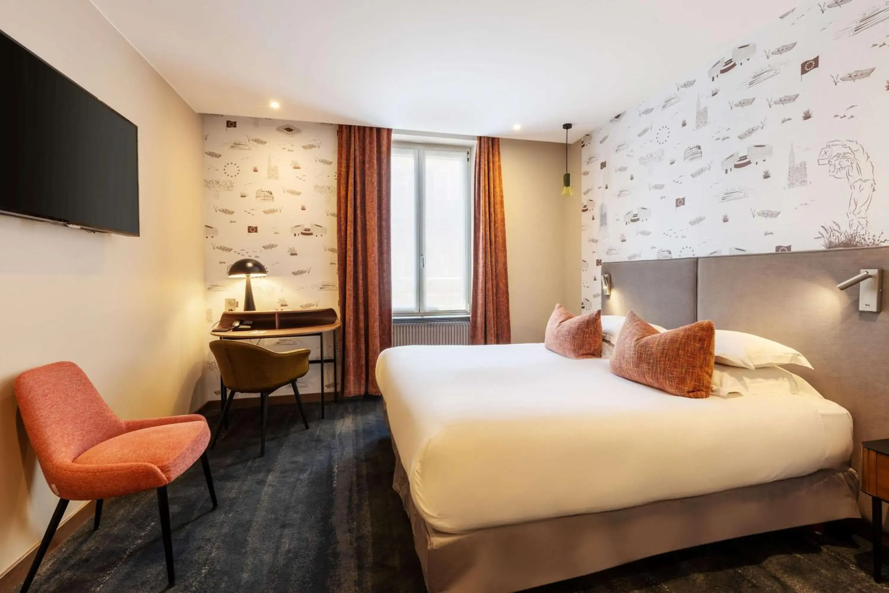 Bedroom, Bed in Best Western Plus Monopole Métropole Bedroom, Bed in Best Western Plus Monopole Métropole