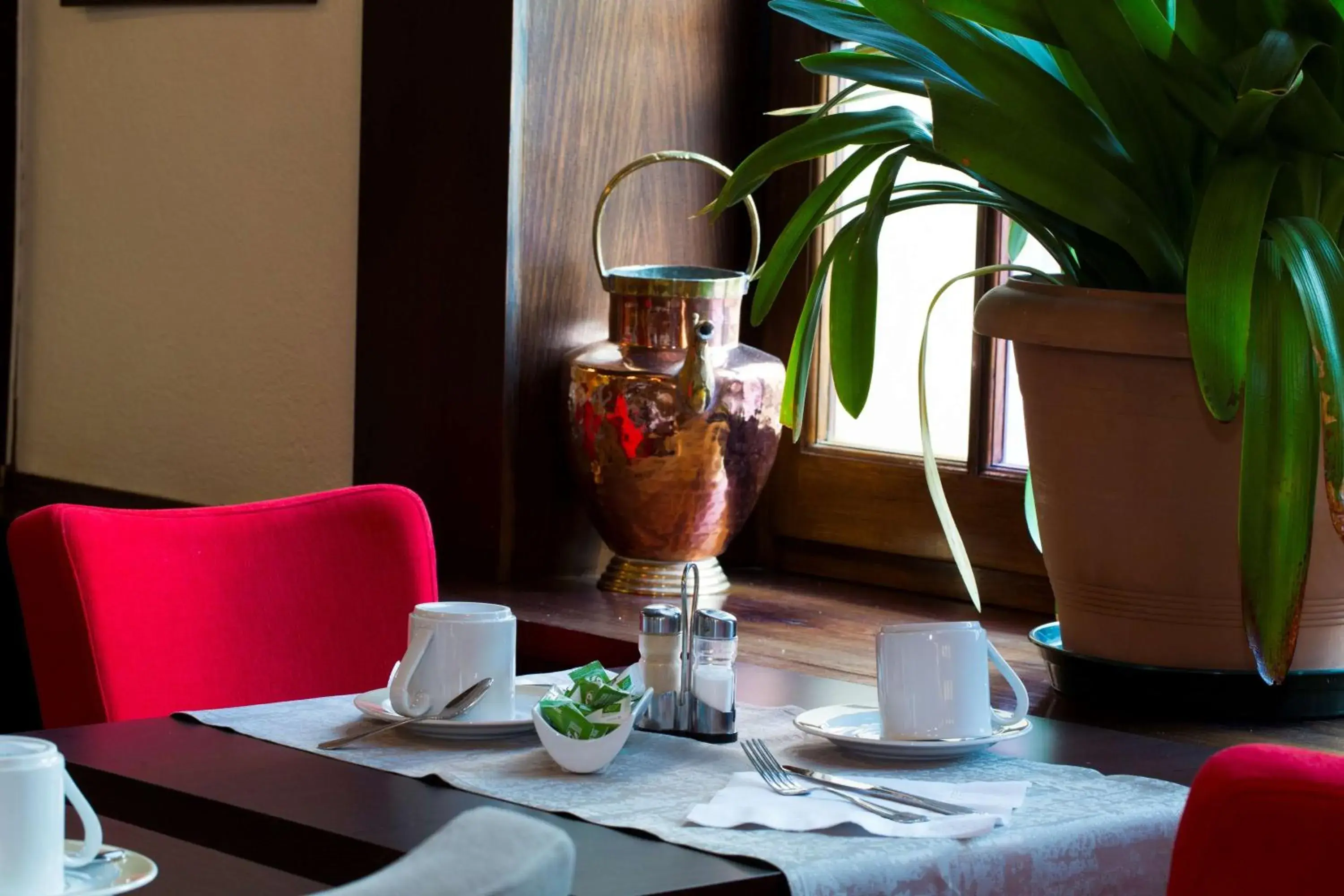 Restaurant/places to eat in Best Western Plus Monopole Métropole Restaurant/places to eat in Best Western Plus Monopole Métropole