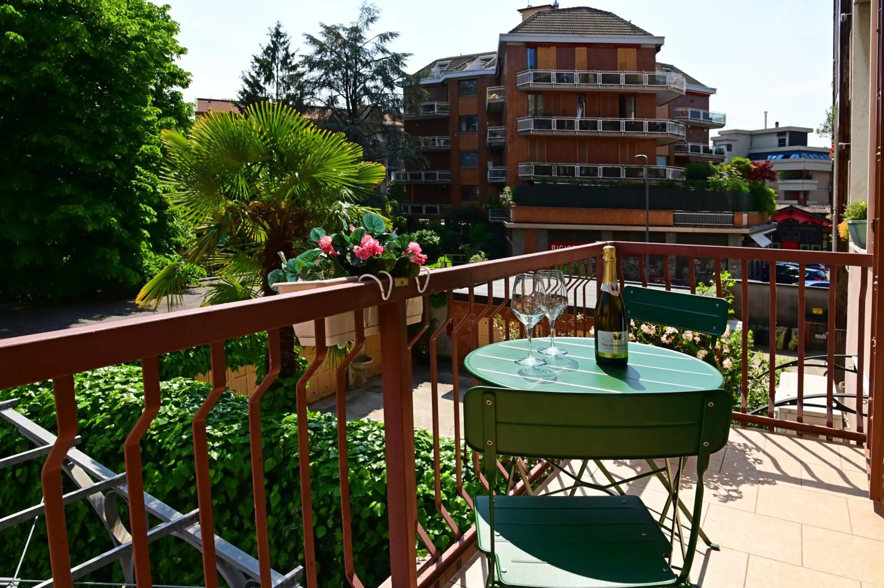 Balcony/Terrace in Holiday Homes Aparthotel Milano