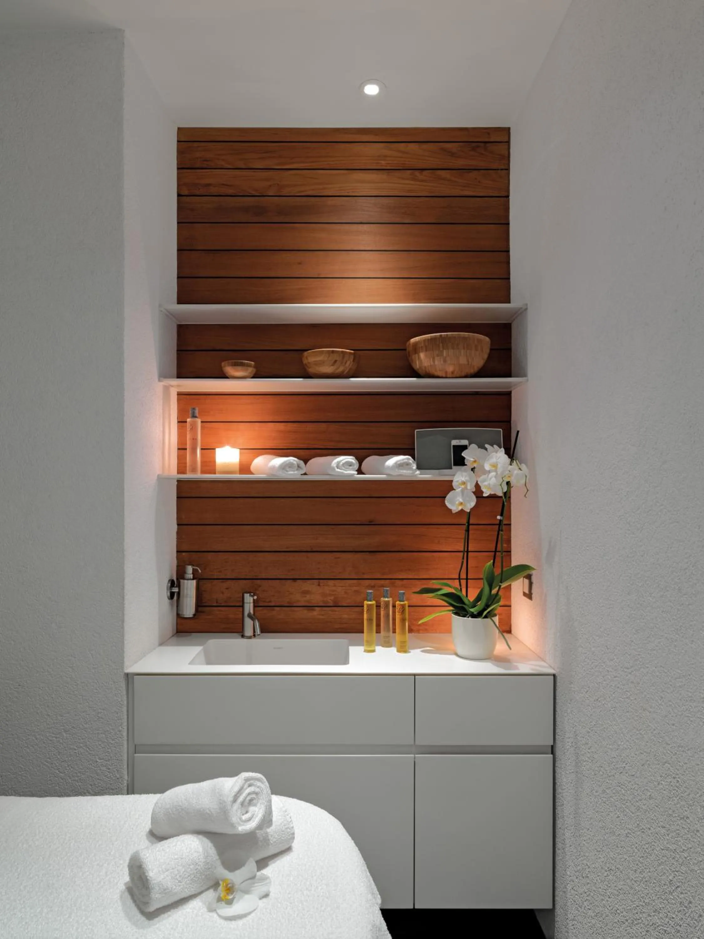 Massage, Bed in Sense Hotel Sofia, a Member of Design Hotels