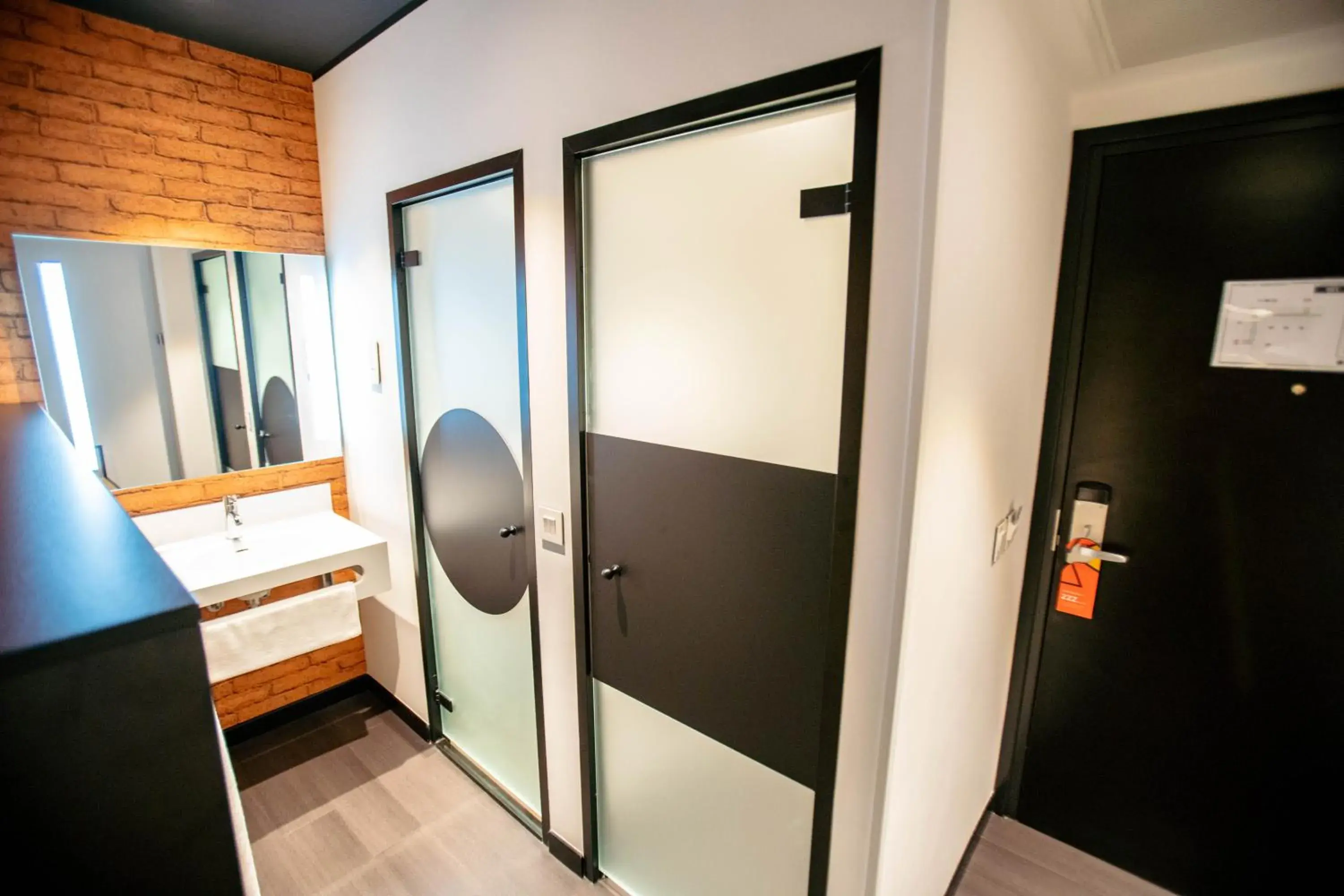 Standard Twin Room - single occupancy in ONOMO Hotel Maputo Standard Twin Room - single occupancy in ONOMO Hotel Maputo