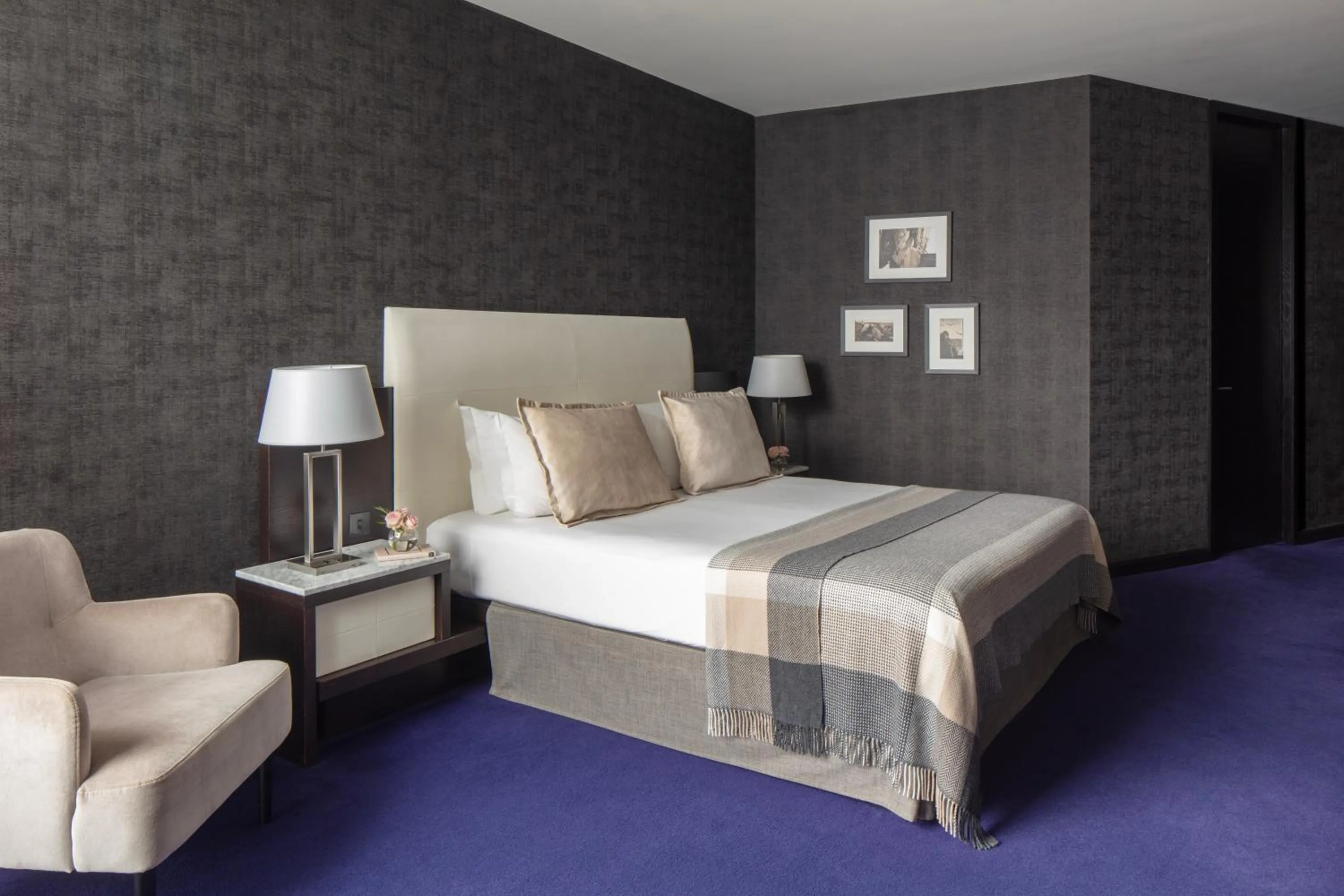 Bedroom, Bed in Anantara The Marker Dublin- A Leading Hotel of the World