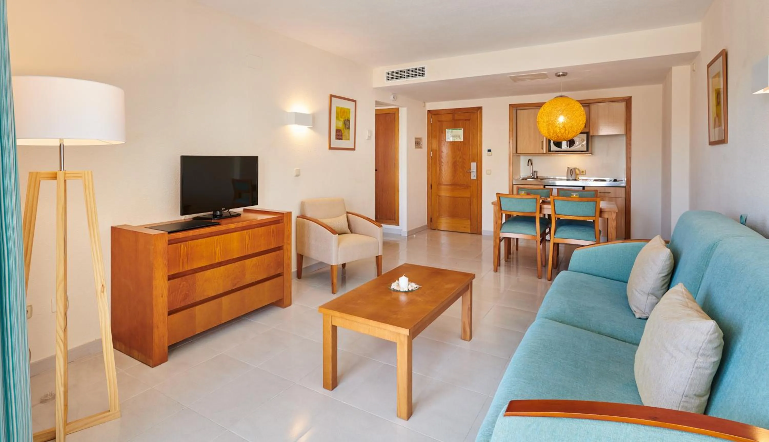 TV and multimedia in Hipotels Coma Gran