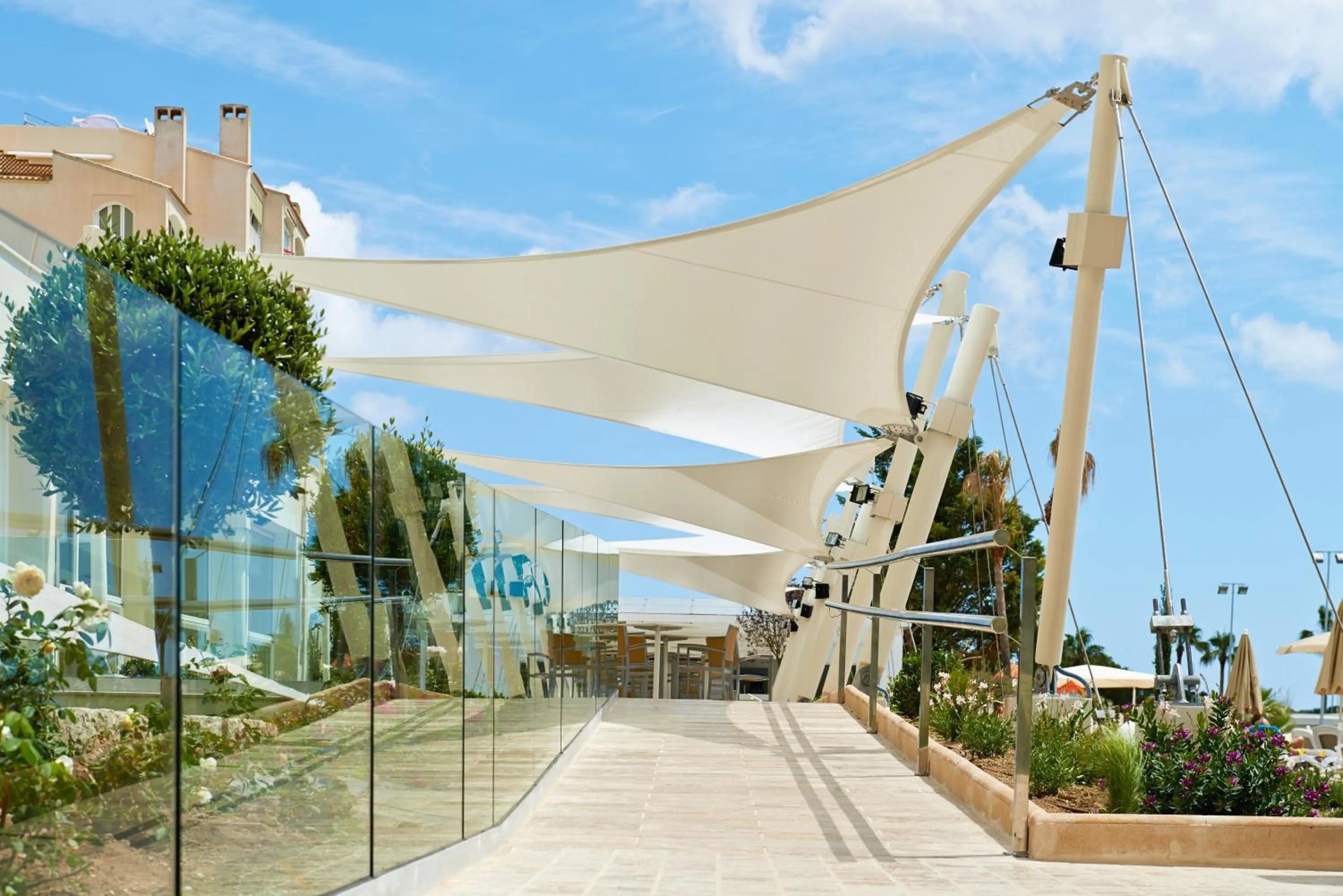 Patio in Hipotels Coma Gran