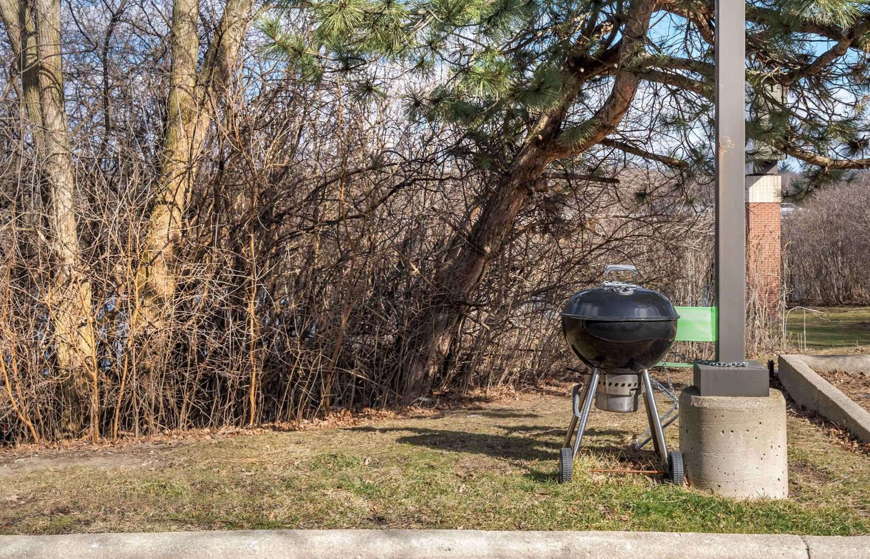 Property building in Extended Stay America Select Suites - Chicago - Westmont - Oak Brook