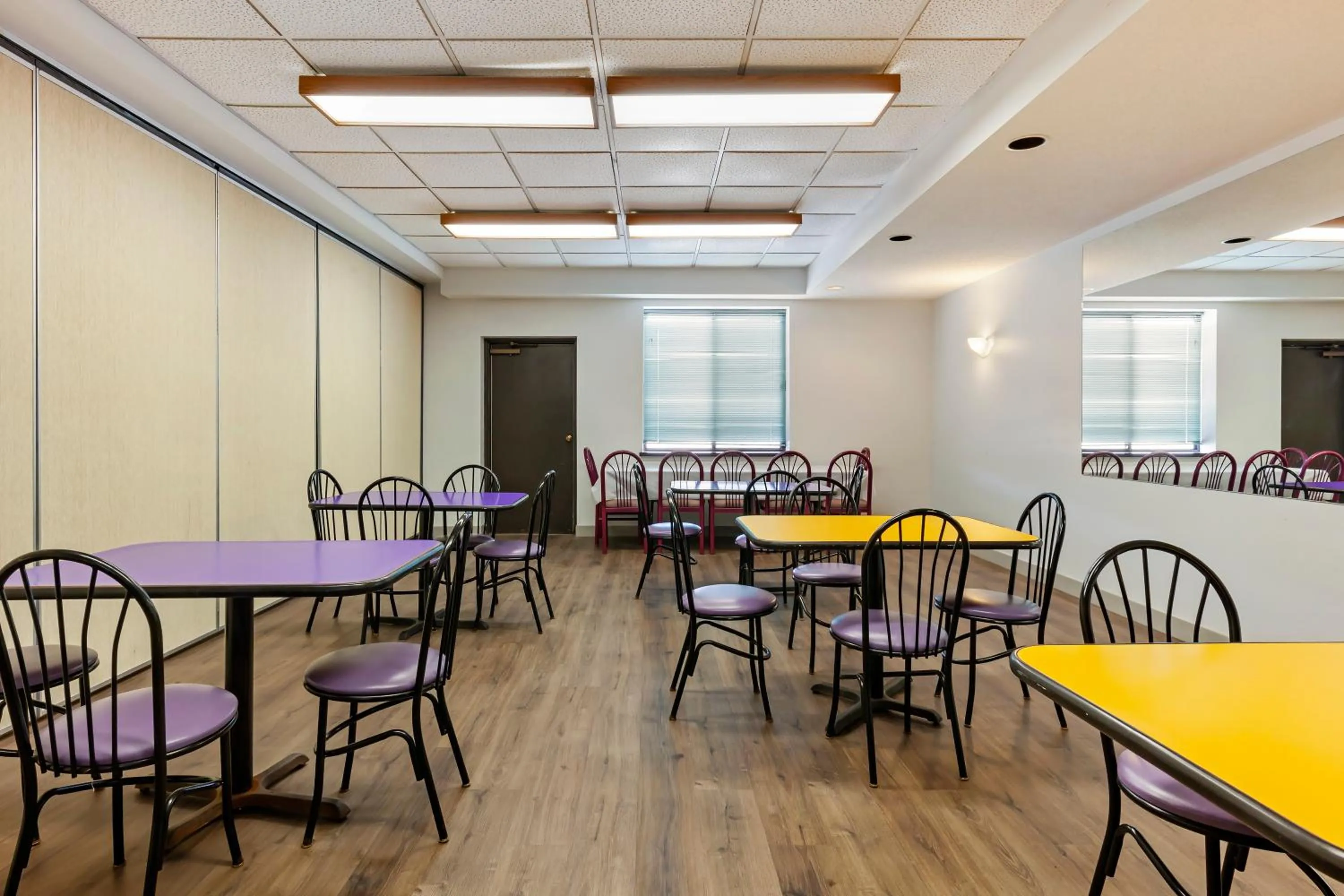 Polynesian Hotel & Suites