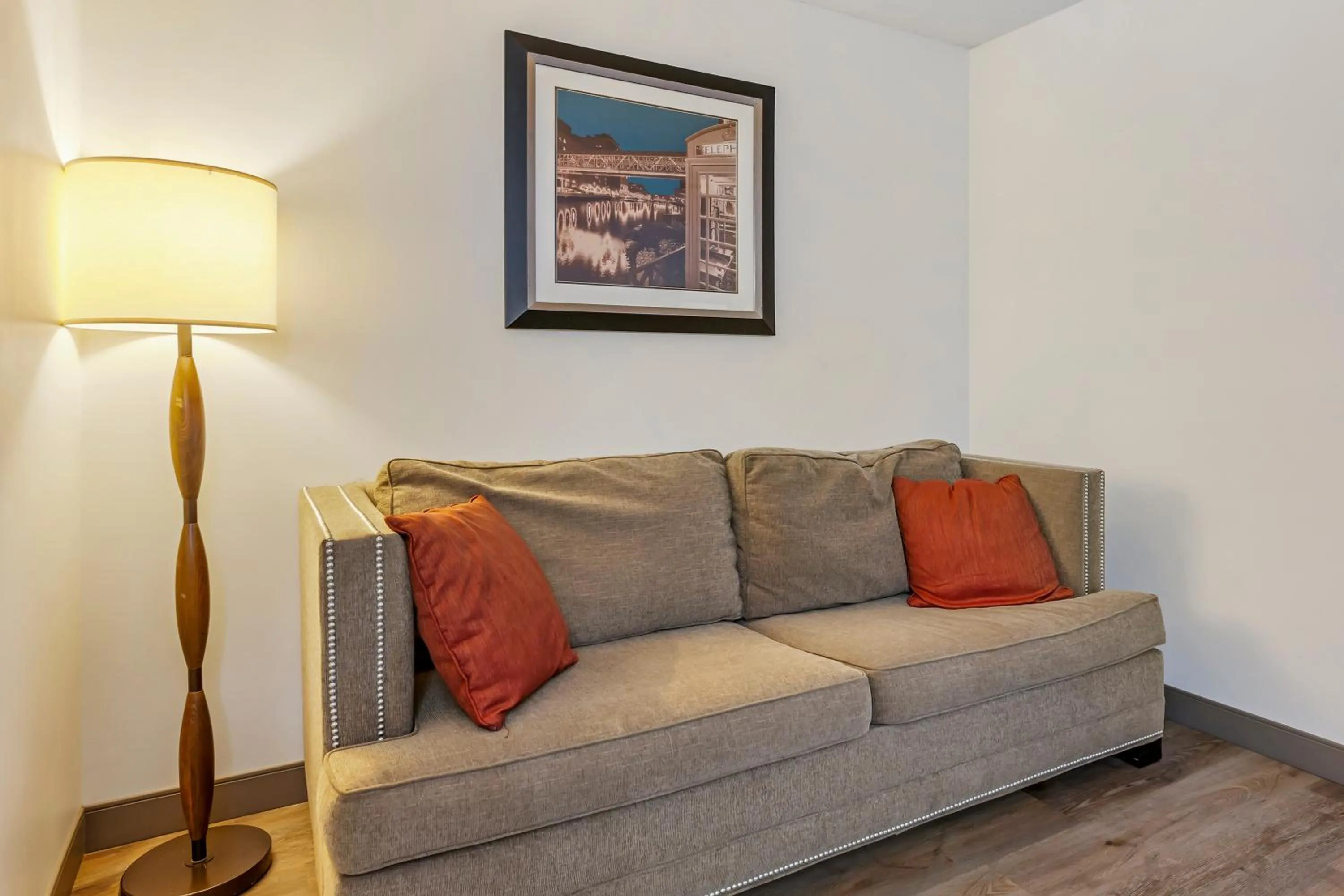 Living room in Polynesian Hotel & Suites