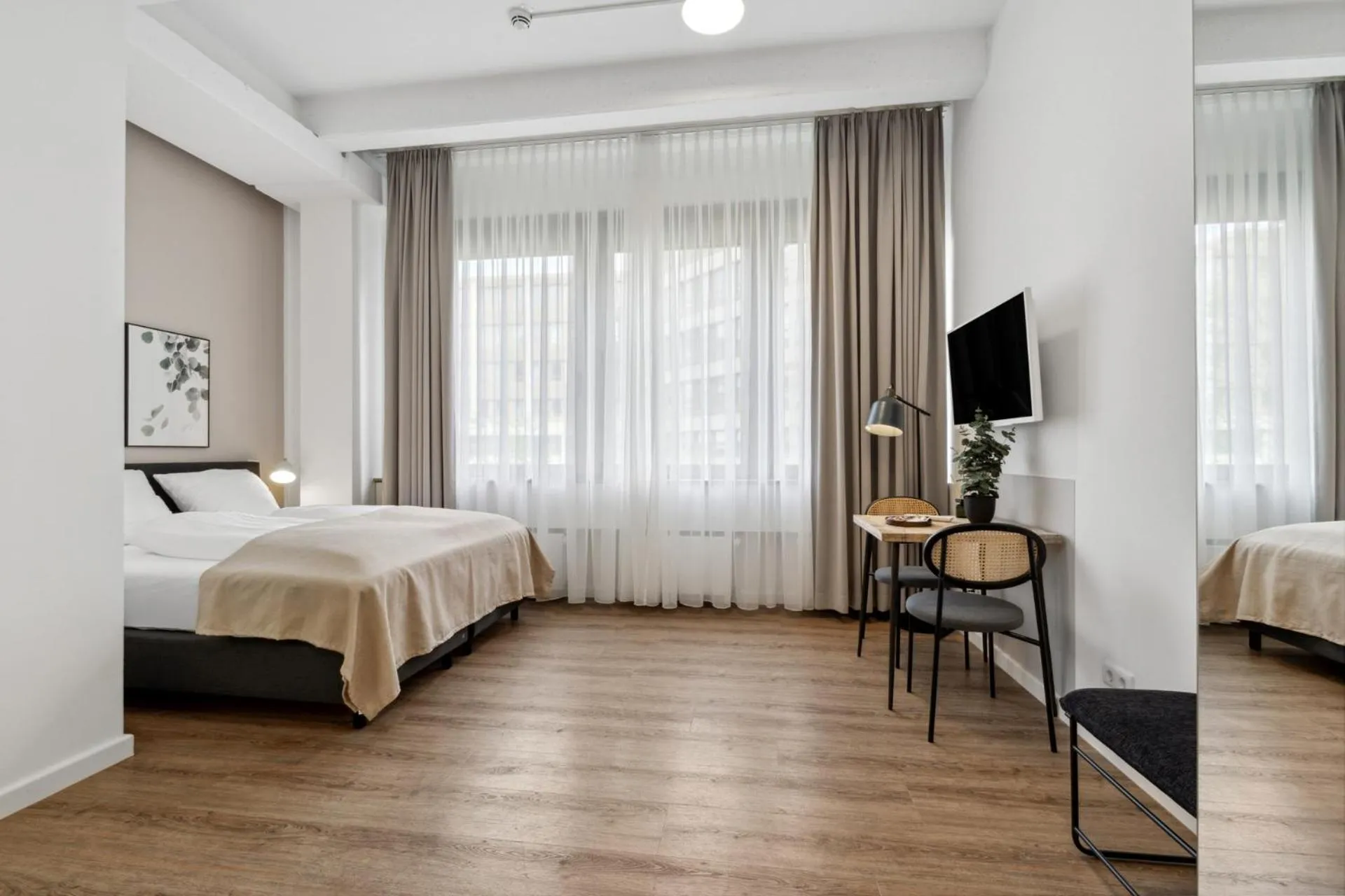 Bed in Limehome Munich Fritz-Erler Str