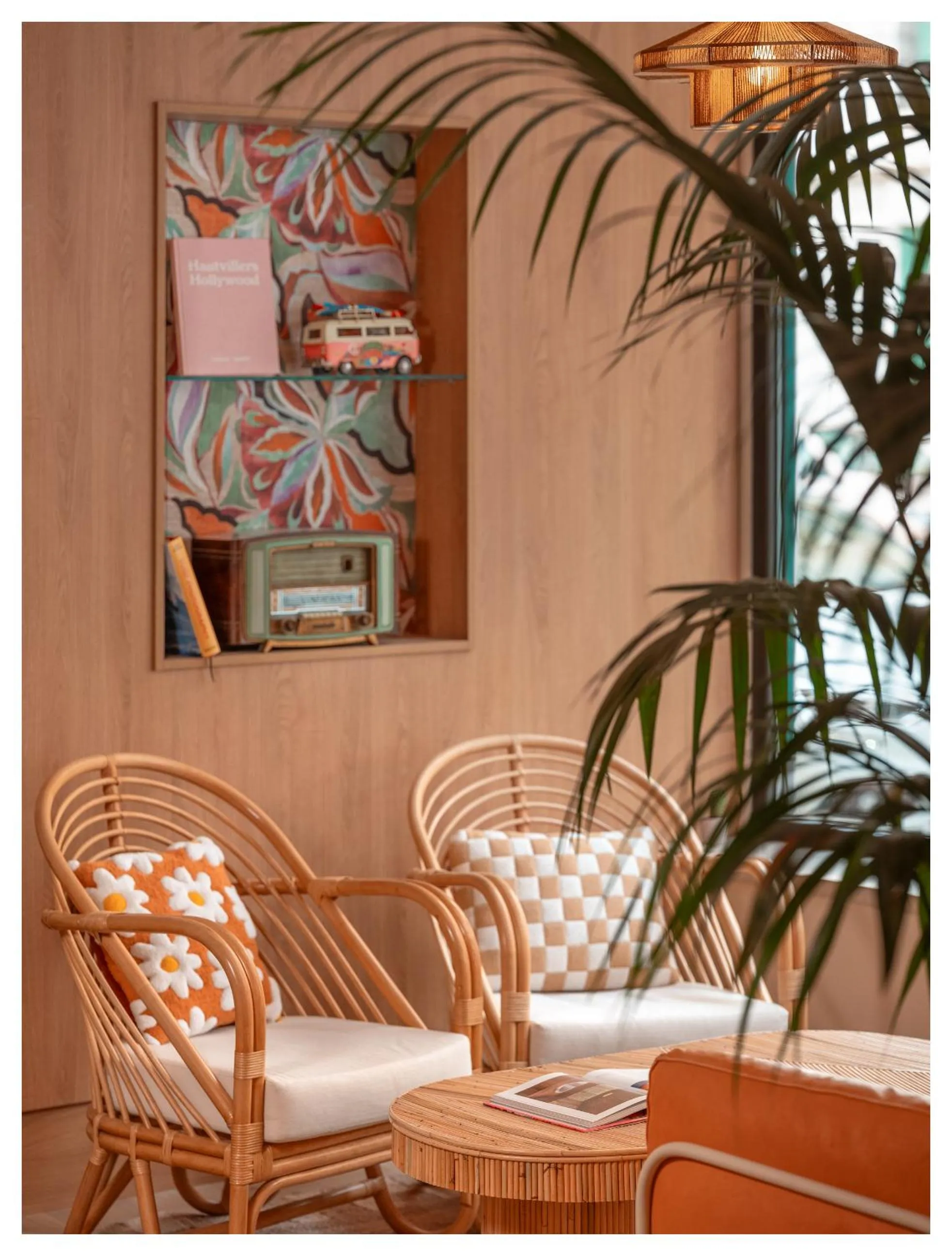 Decorative detail in Nice Pam Hotel