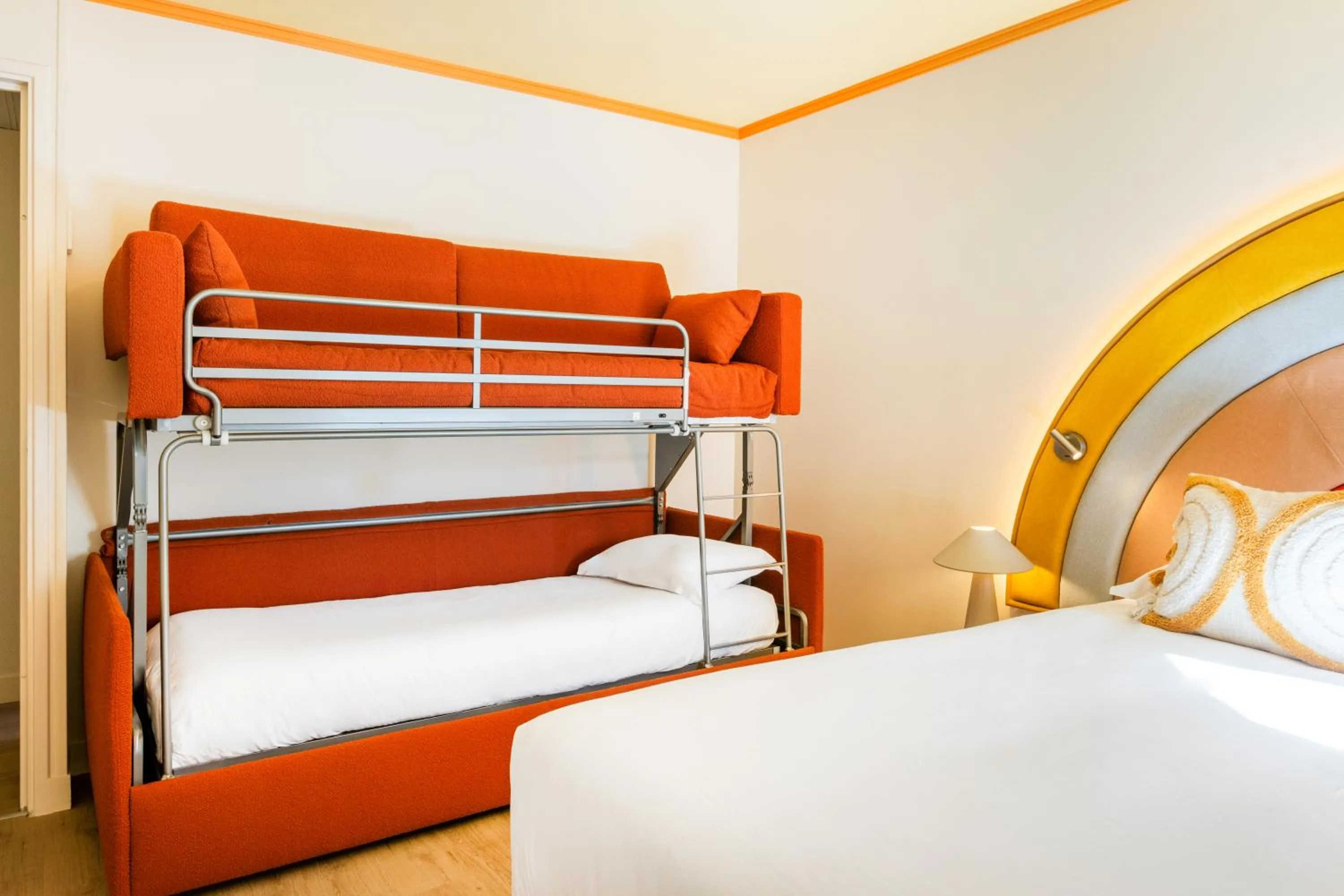 bunk bed, Bed in Nice Pam Hotel