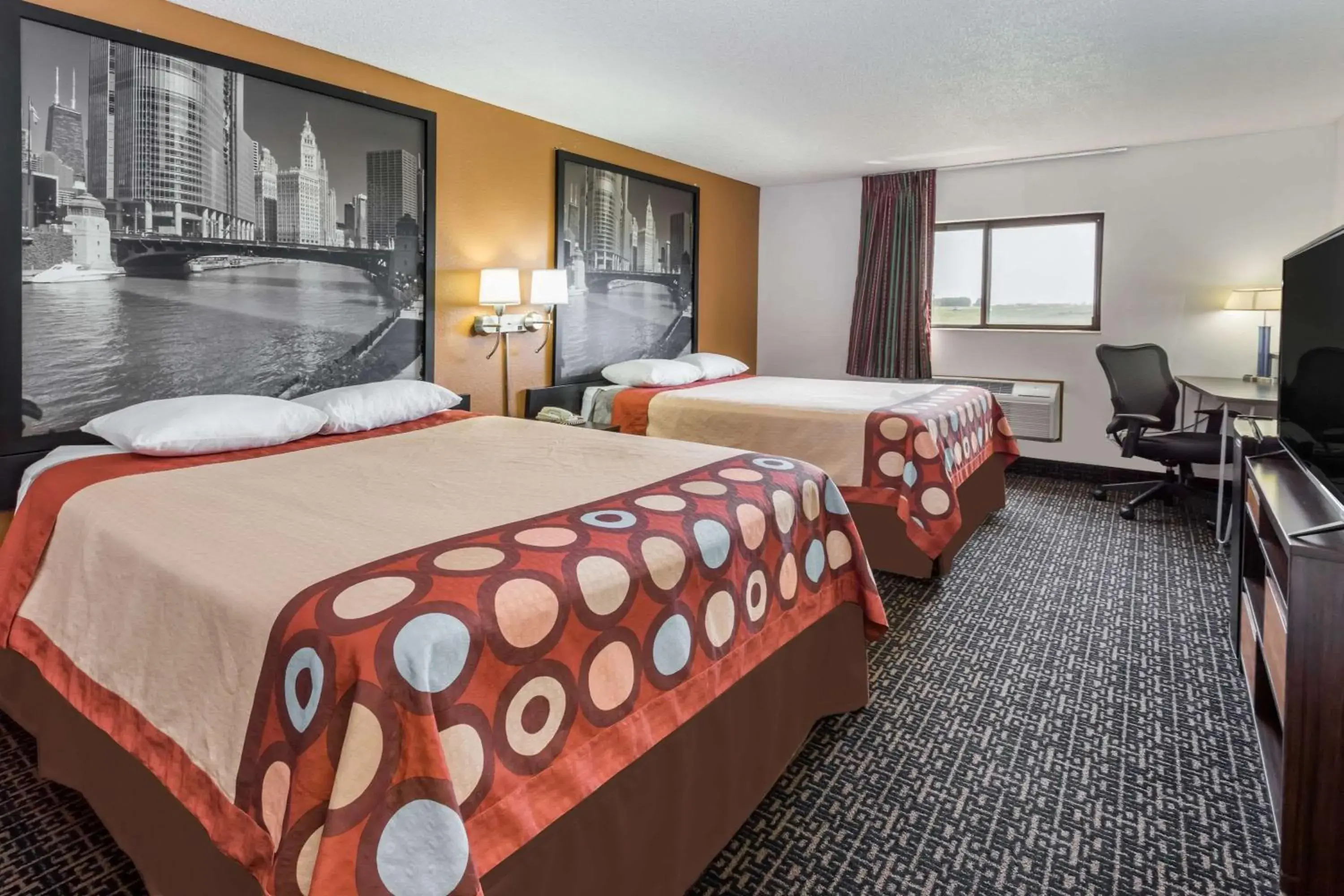 Photo of the whole room, Bed in Super 8 by Wyndham Dixon Photo of the whole room, Bed in Super 8 by Wyndham Dixon