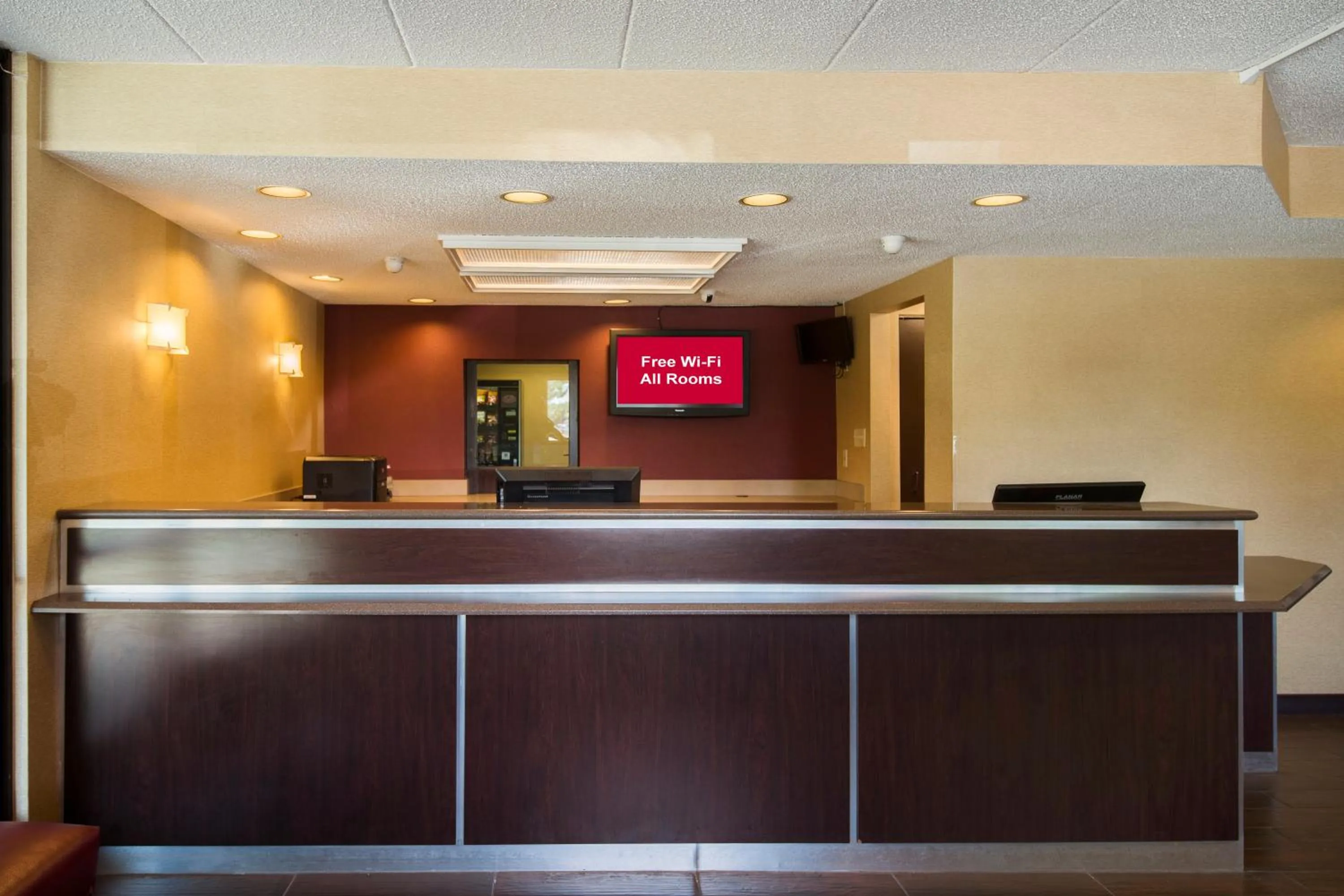 Lobby or reception in Red Roof Inn PLUS+ Chicago - Willowbrook