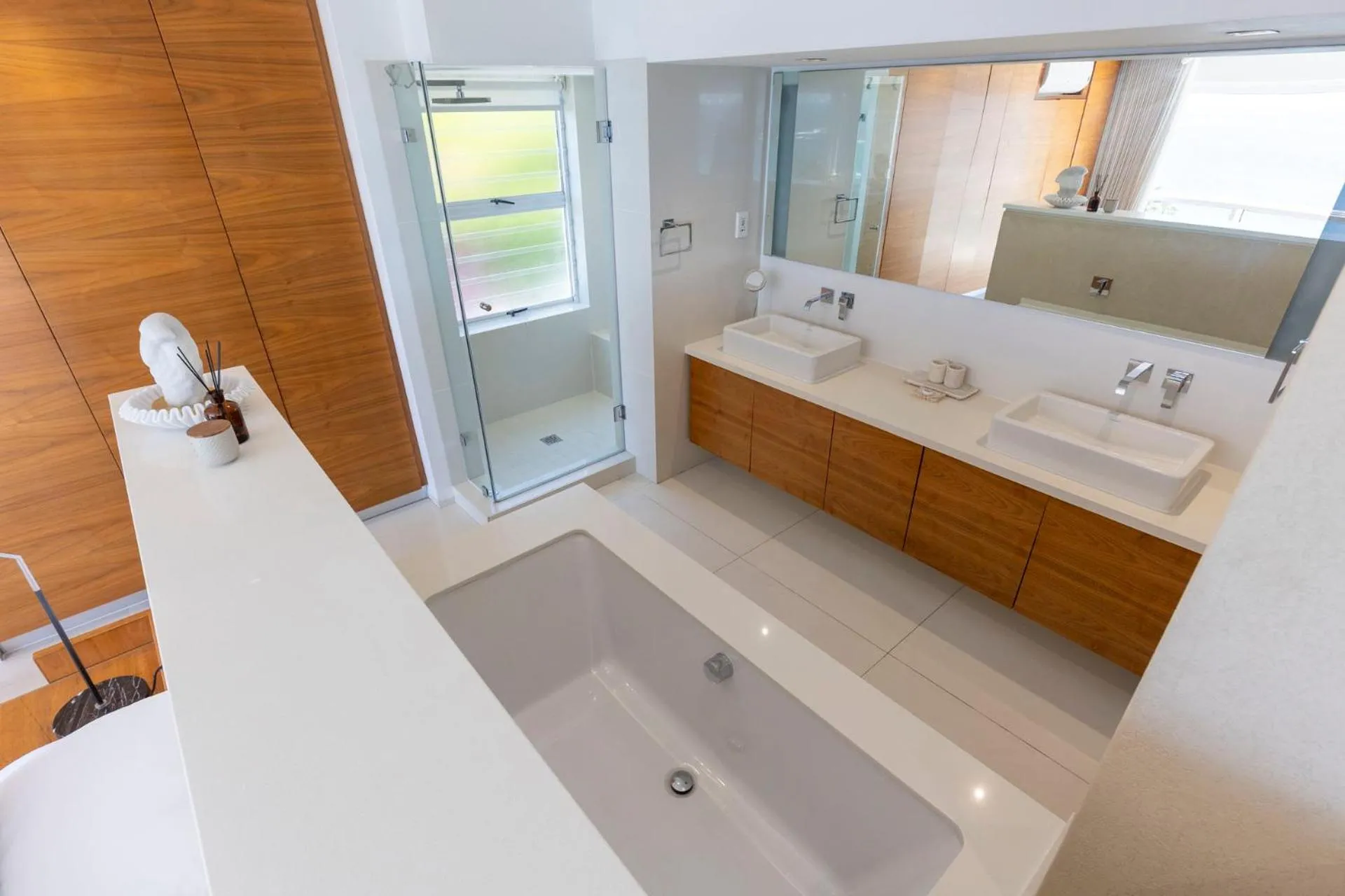 Clifton YOLO Spaces - Clifton Beachfront Penthouse
