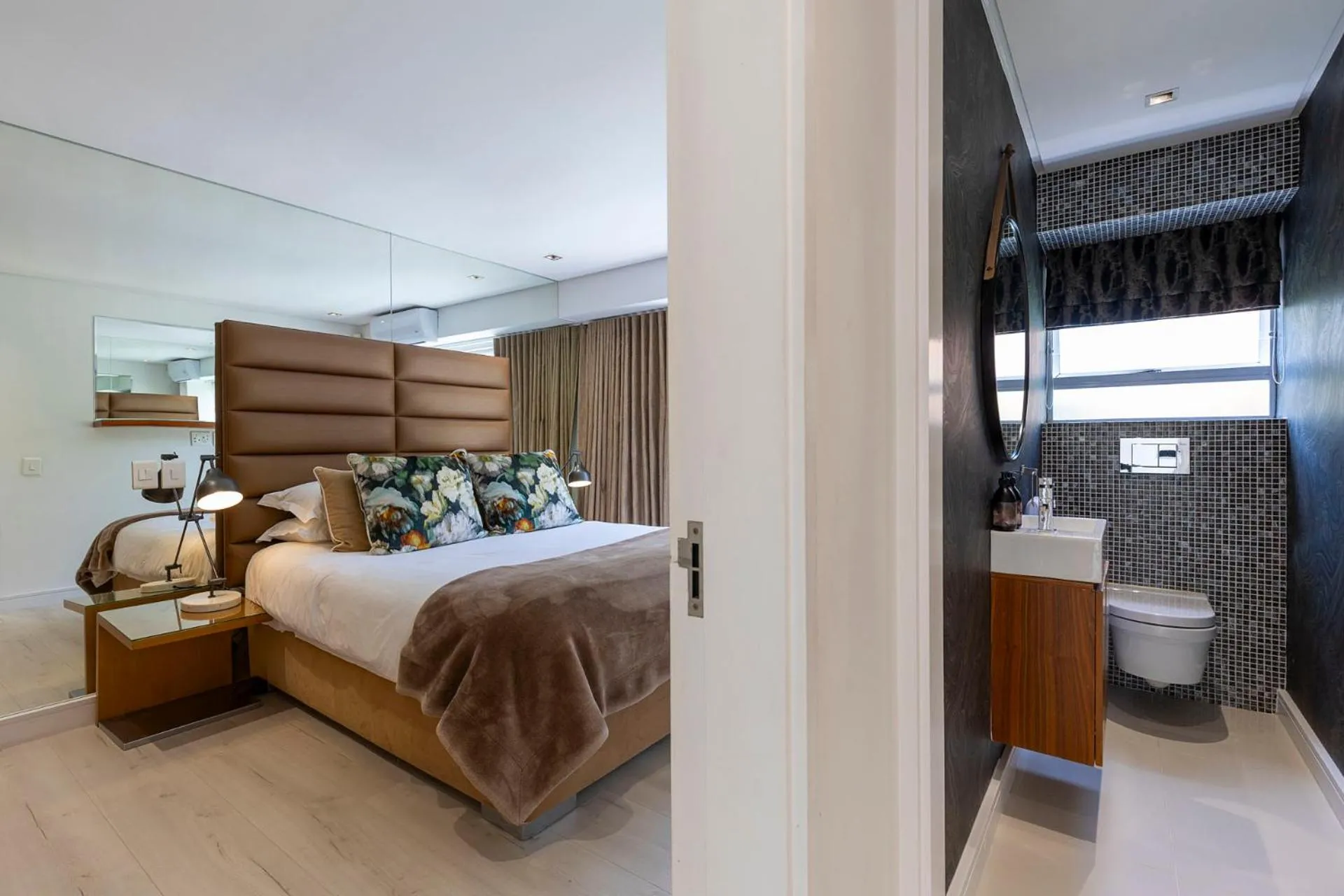 Bed in Clifton YOLO Spaces - Clifton Beachfront Penthouse