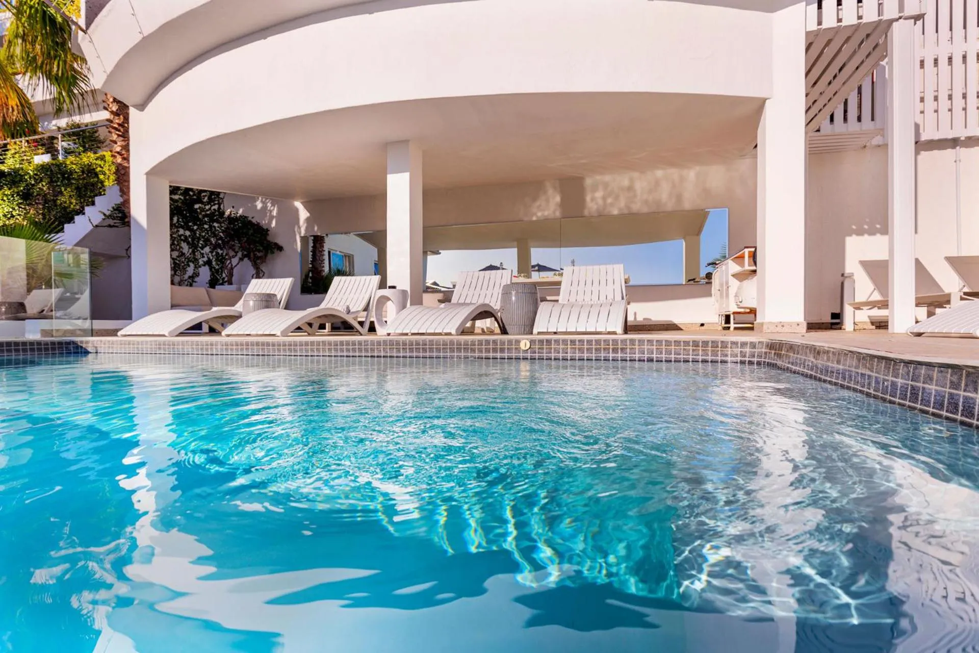 Clifton YOLO Spaces - Clifton Beachfront Penthouse