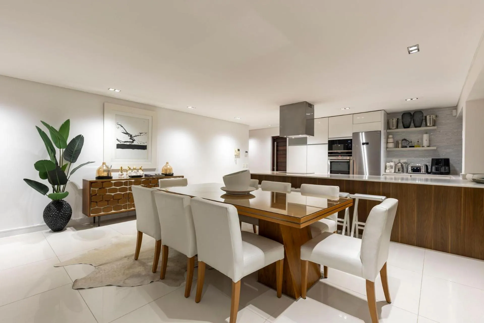 Clifton YOLO Spaces - Clifton Beachfront Penthouse