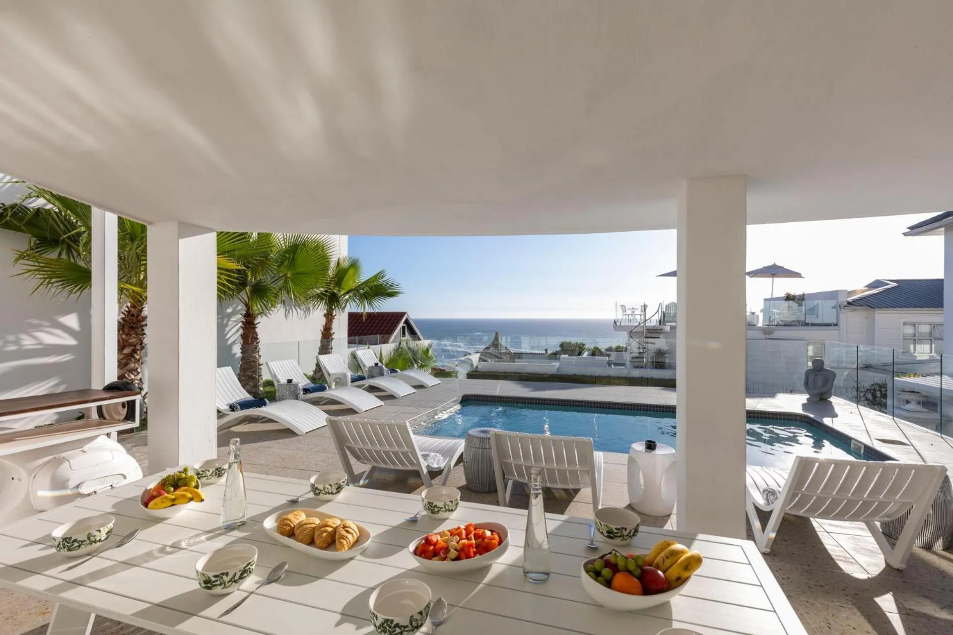 Clifton YOLO Spaces - Clifton Beachfront Penthouse