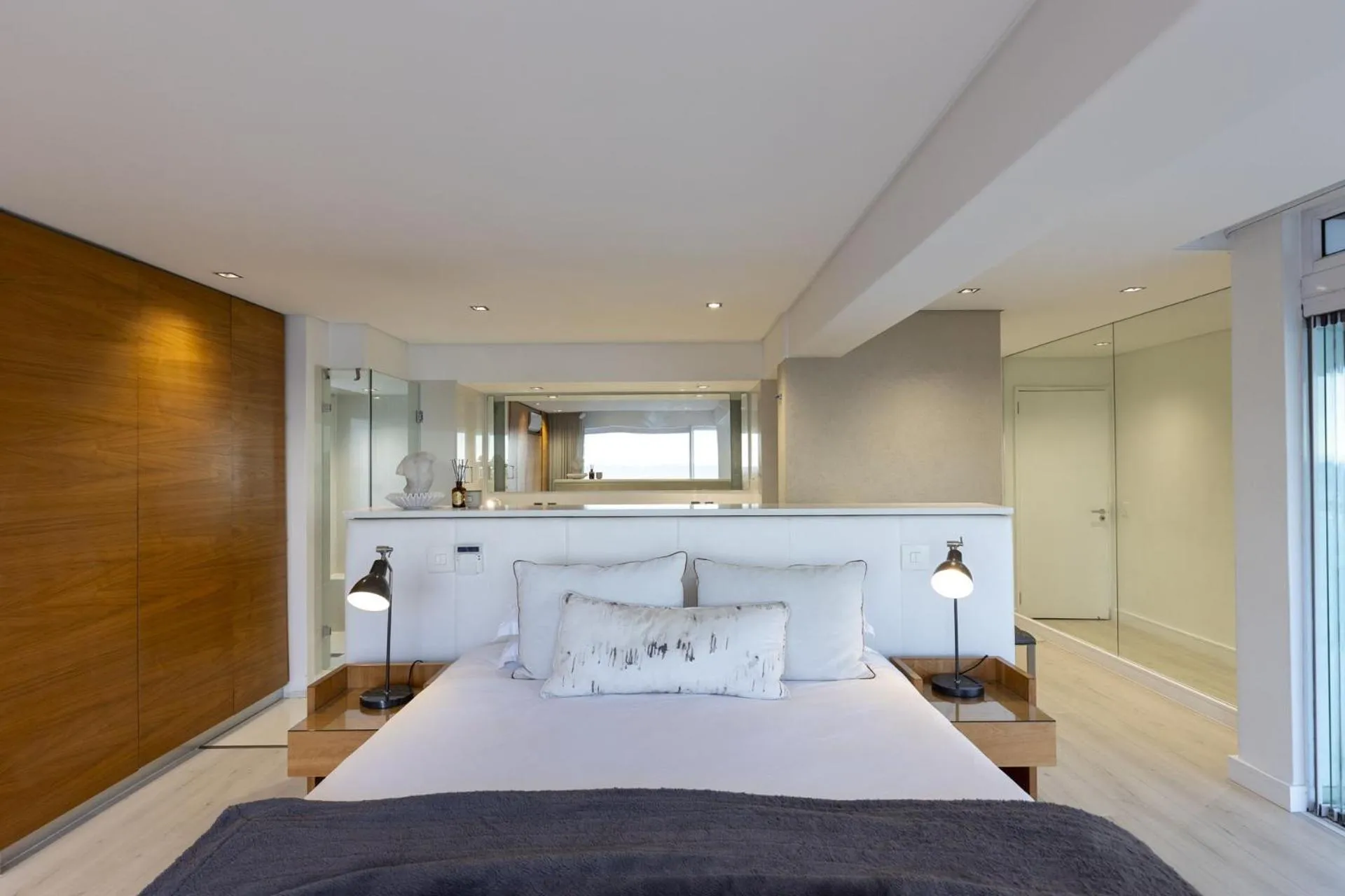 Bed in Clifton YOLO Spaces - Clifton Beachfront Penthouse