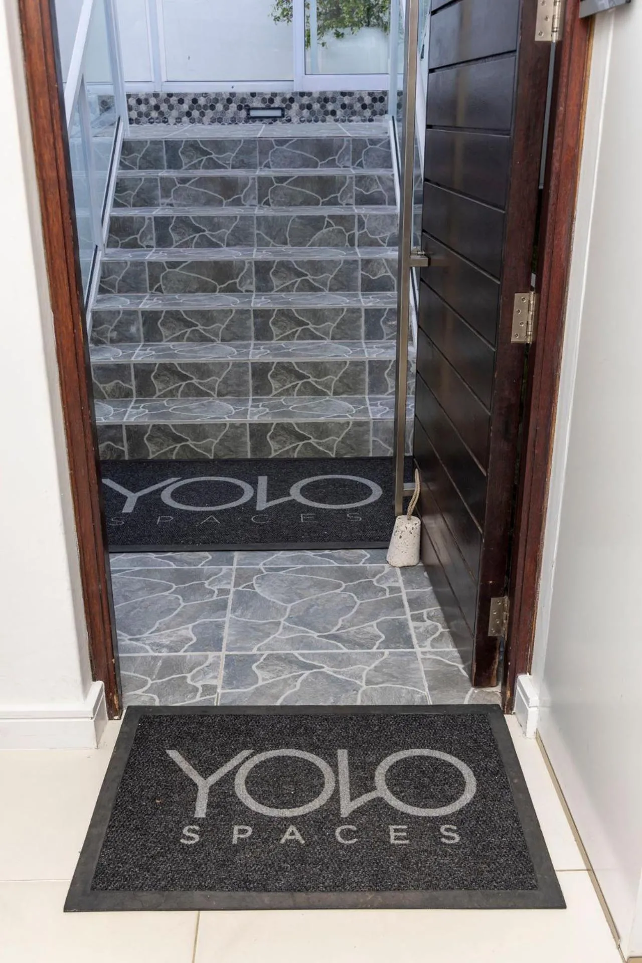 Clifton YOLO Spaces - Clifton Beachfront Penthouse